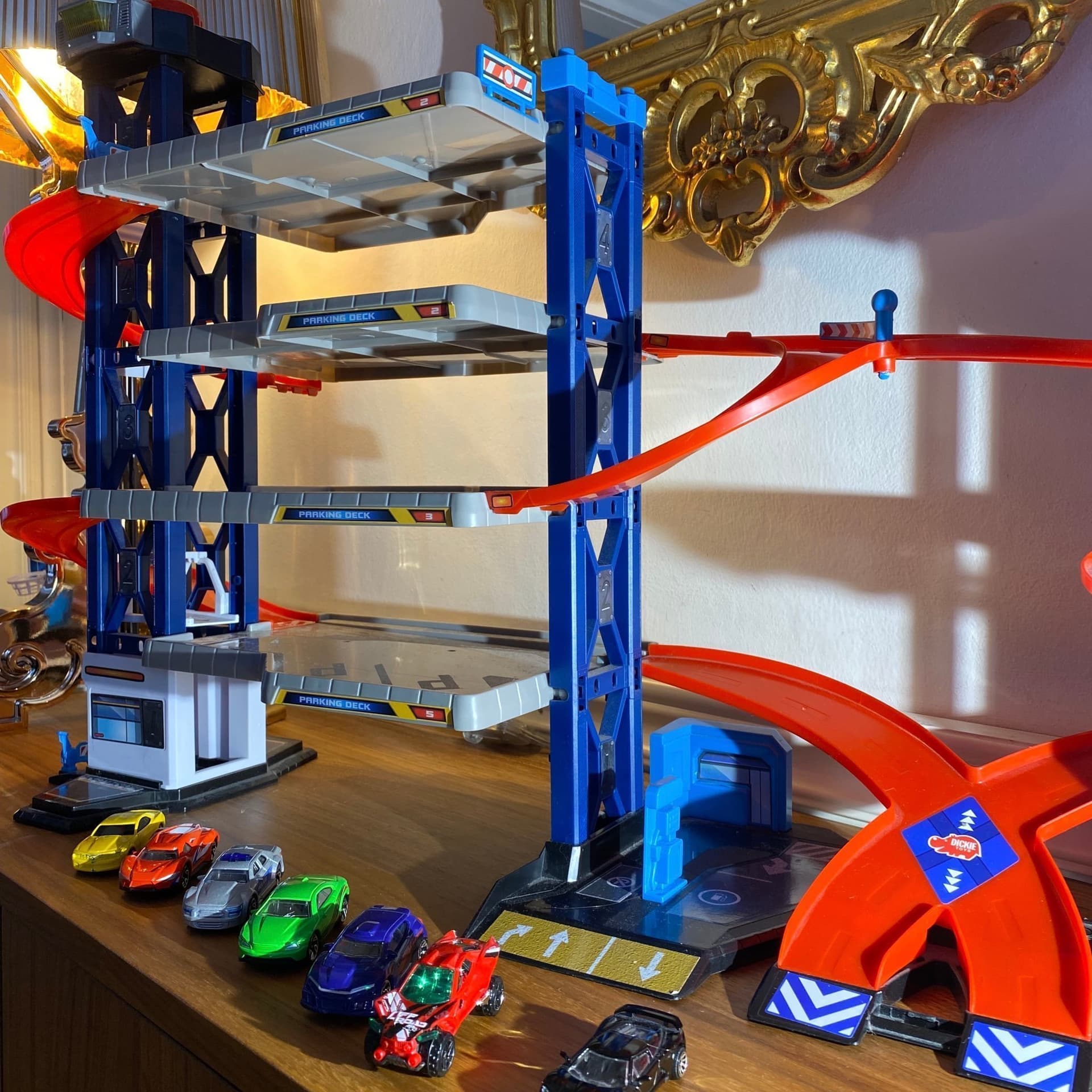 Dickie Toys bilbana, parkeringsgarage