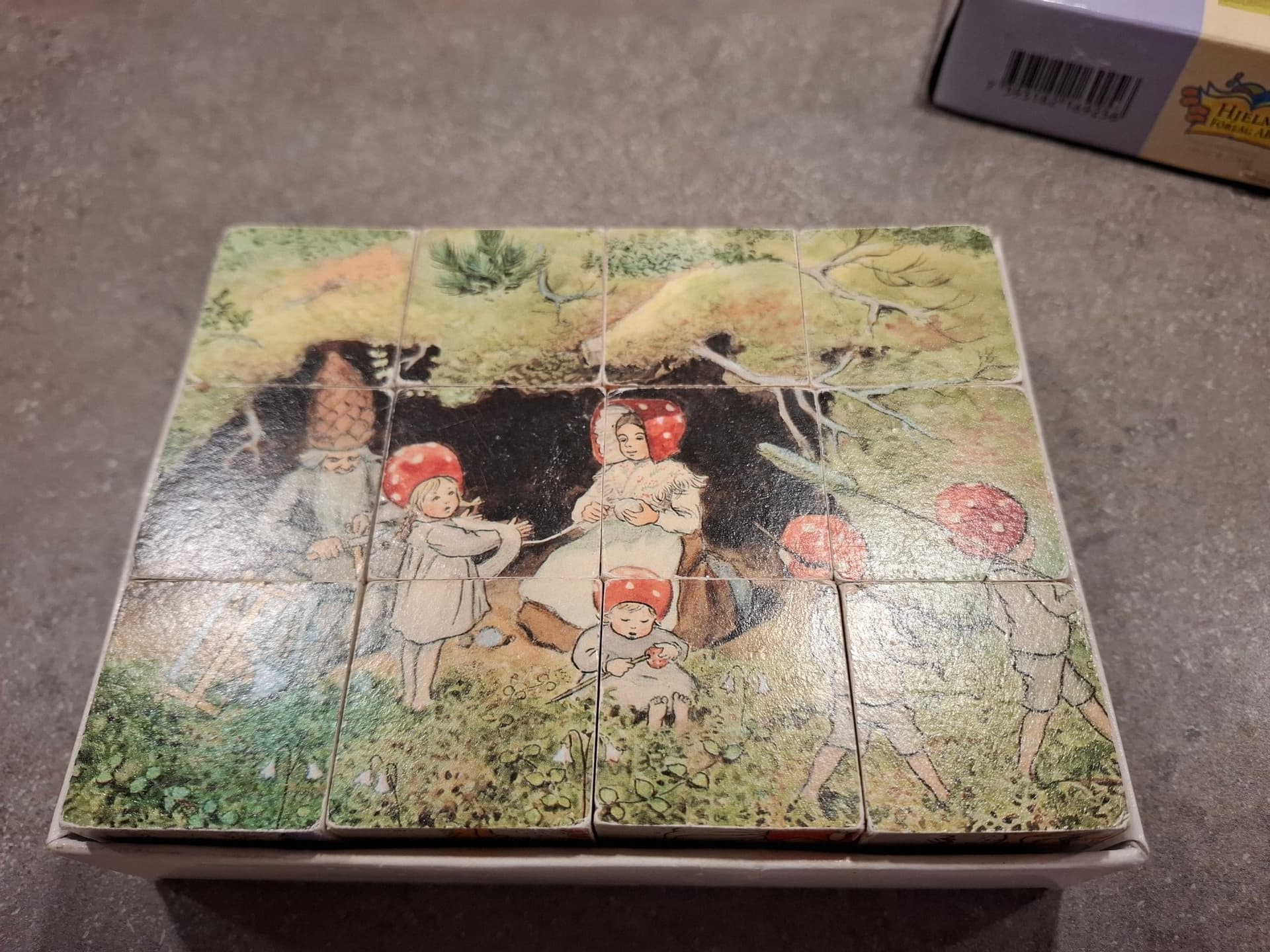 Elsa Beskow kub Pussel 12 bitar i trä
