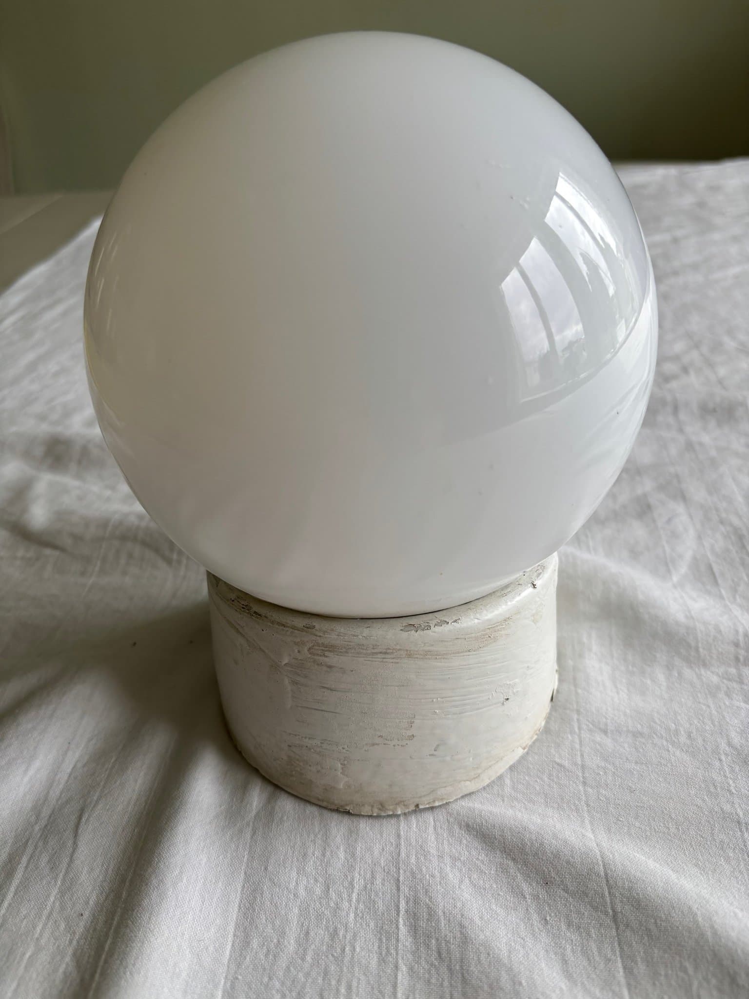 Badrumslampa retro med opalglas