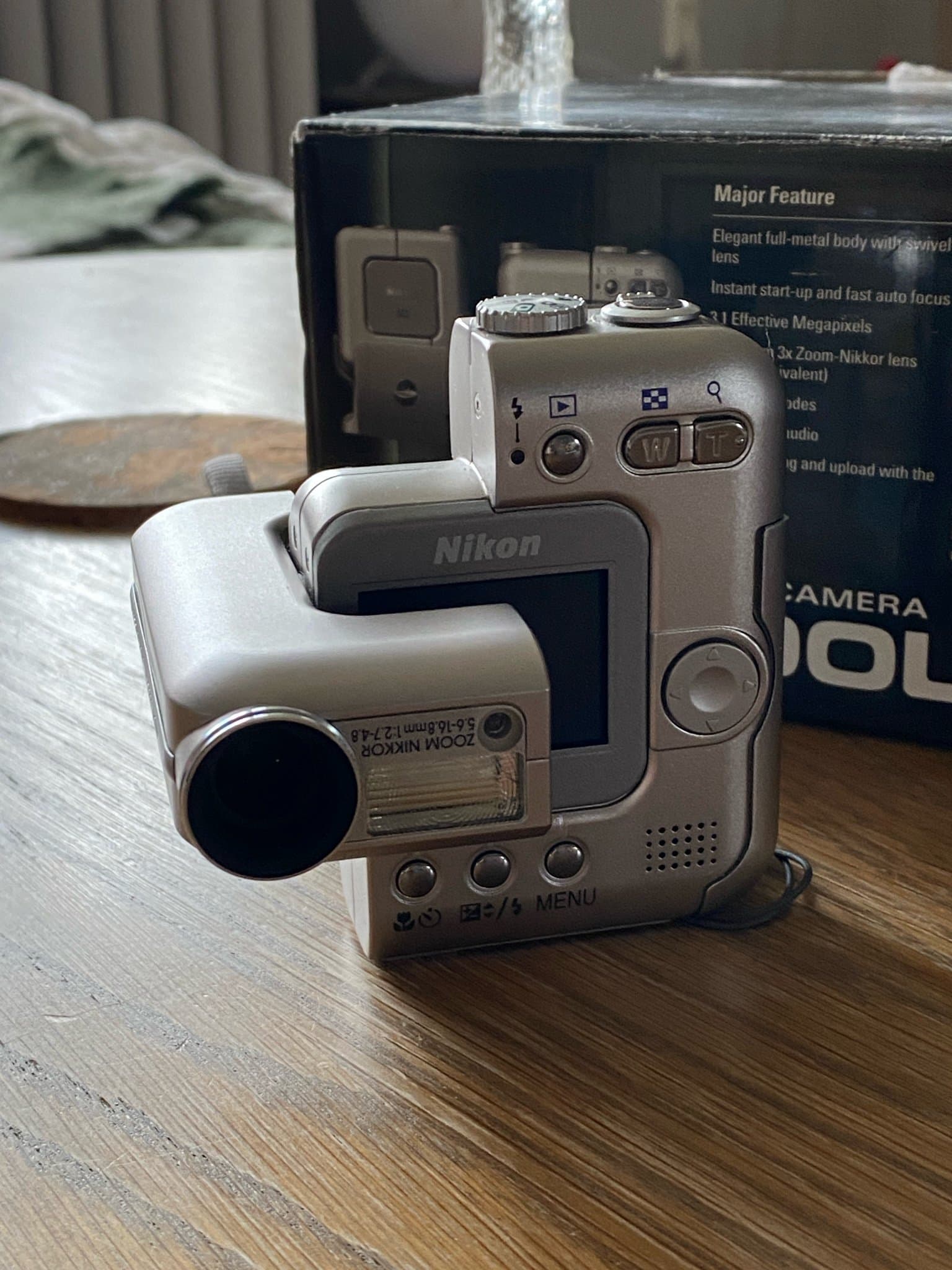 Nikon COOLPIX SQ - Komplett med Originalkartong, dock, etc