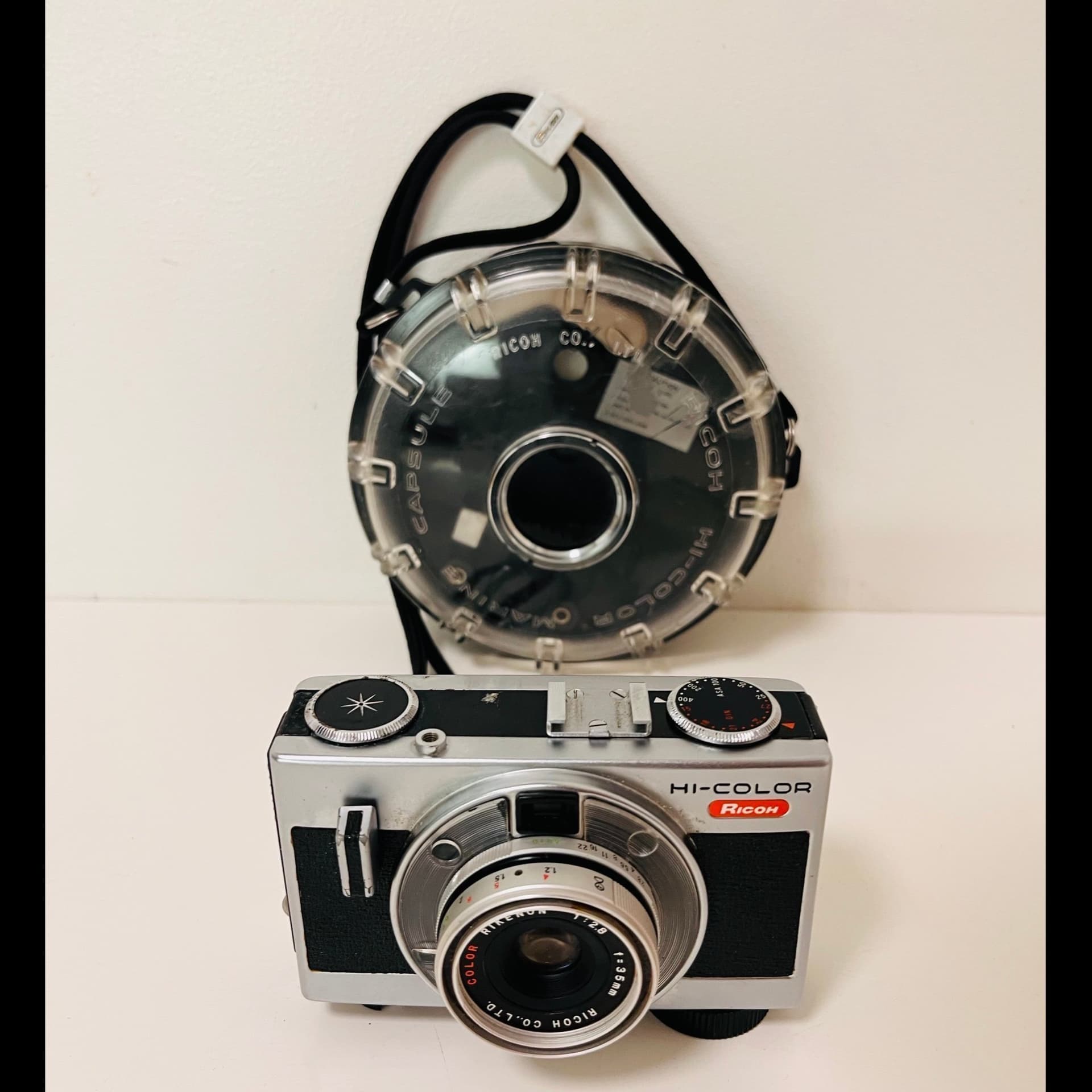 Ricoh Hi-Color Kamera med Marin Kapsel