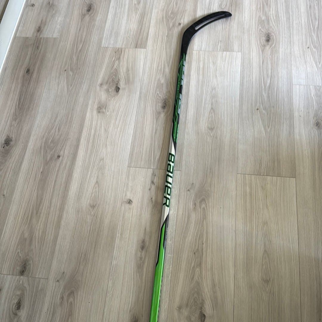 Bauer hockeyklubba