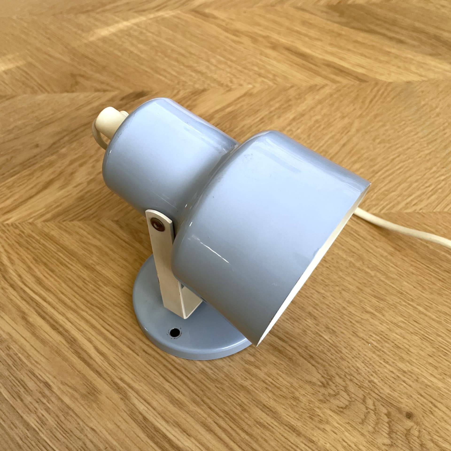 Snygg vintage vägglampa Belid V199 ljusblå/gråblå 60/70-tal, retro