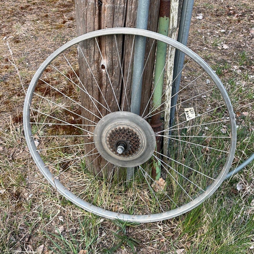 Bakhjul till cykel med 5-växlad kassett 27”