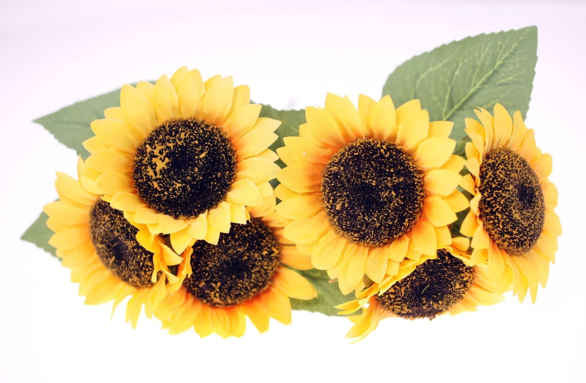 Artificial Sunflower Bouquet-six stems included-NEW-Weight 82g