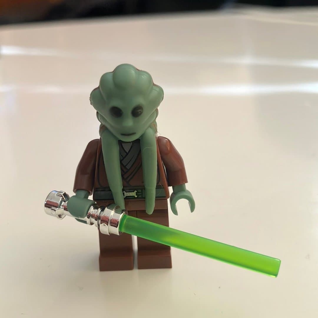 LEGO Star Wars Kit Fisto minifigur med ljussabel