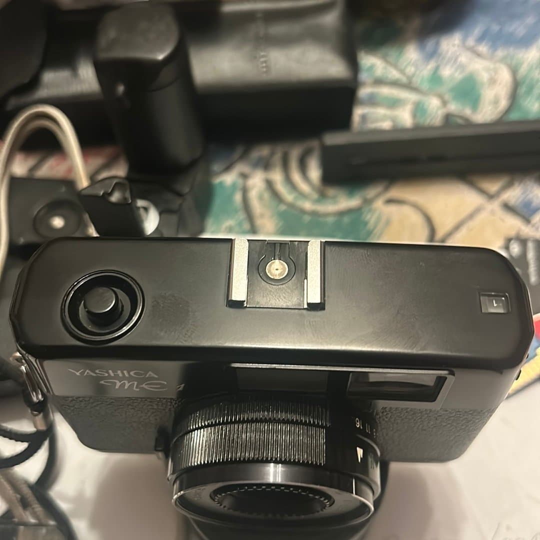Yashica ME 1 analog kamera