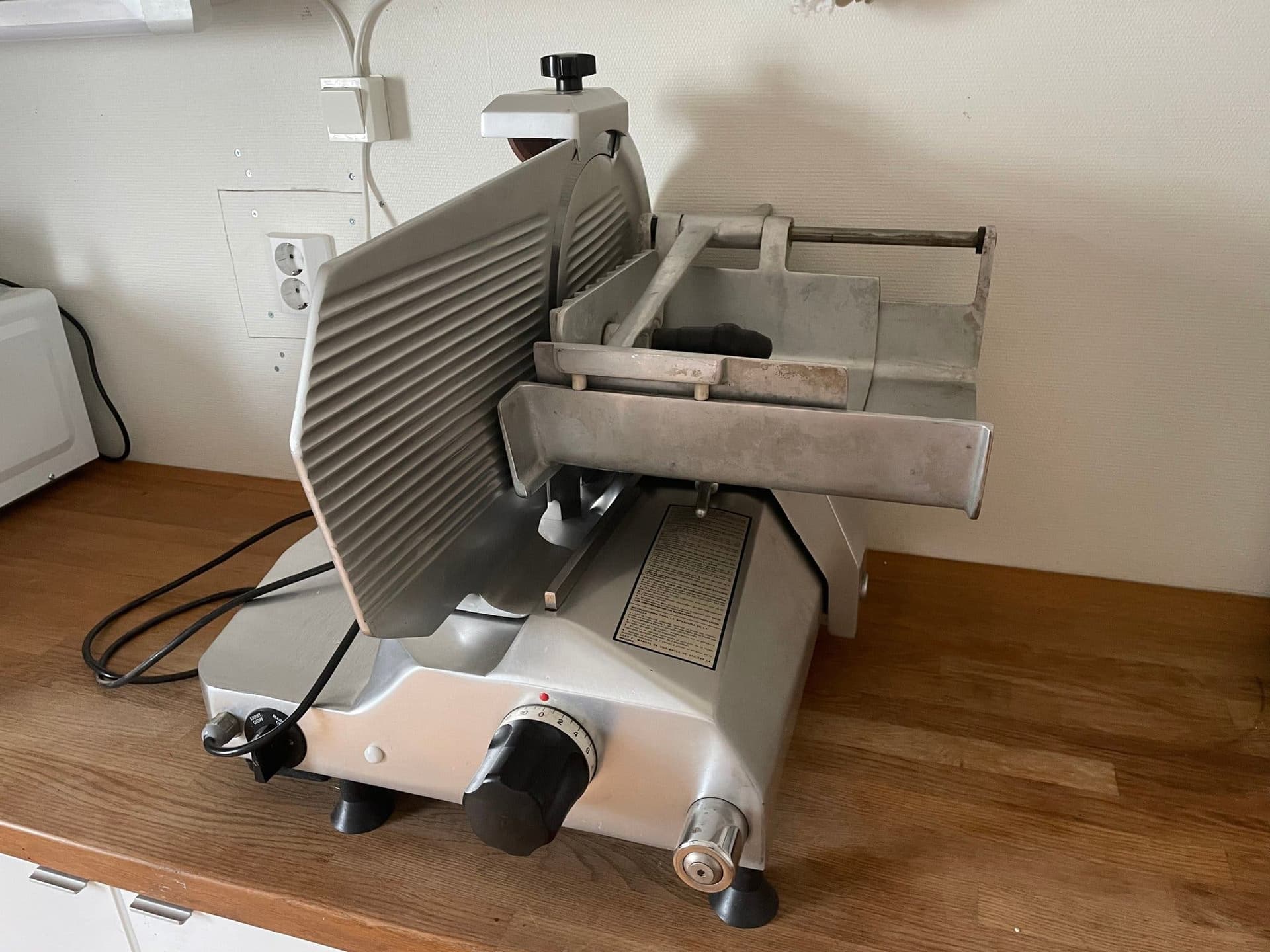TECMAL BETA 300 Skärmaskin