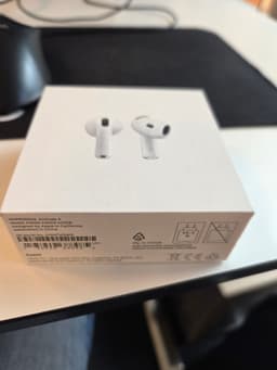 Plomberade Apple AirPods 4 (MXP63DN/A)