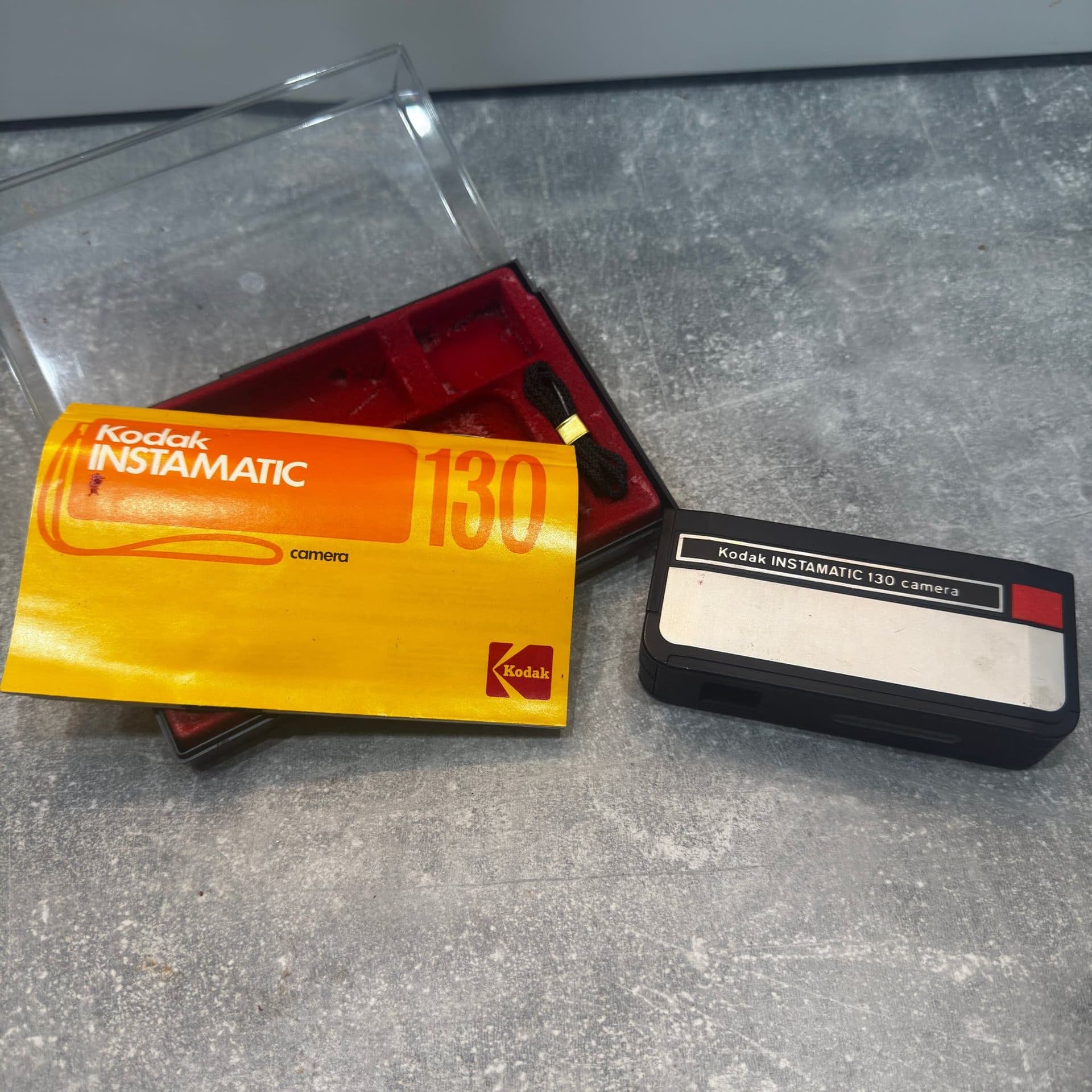 Kodak INSTAMATIC 130 Kamera Vintage Retro Komplett med Box & Manual 70-tal