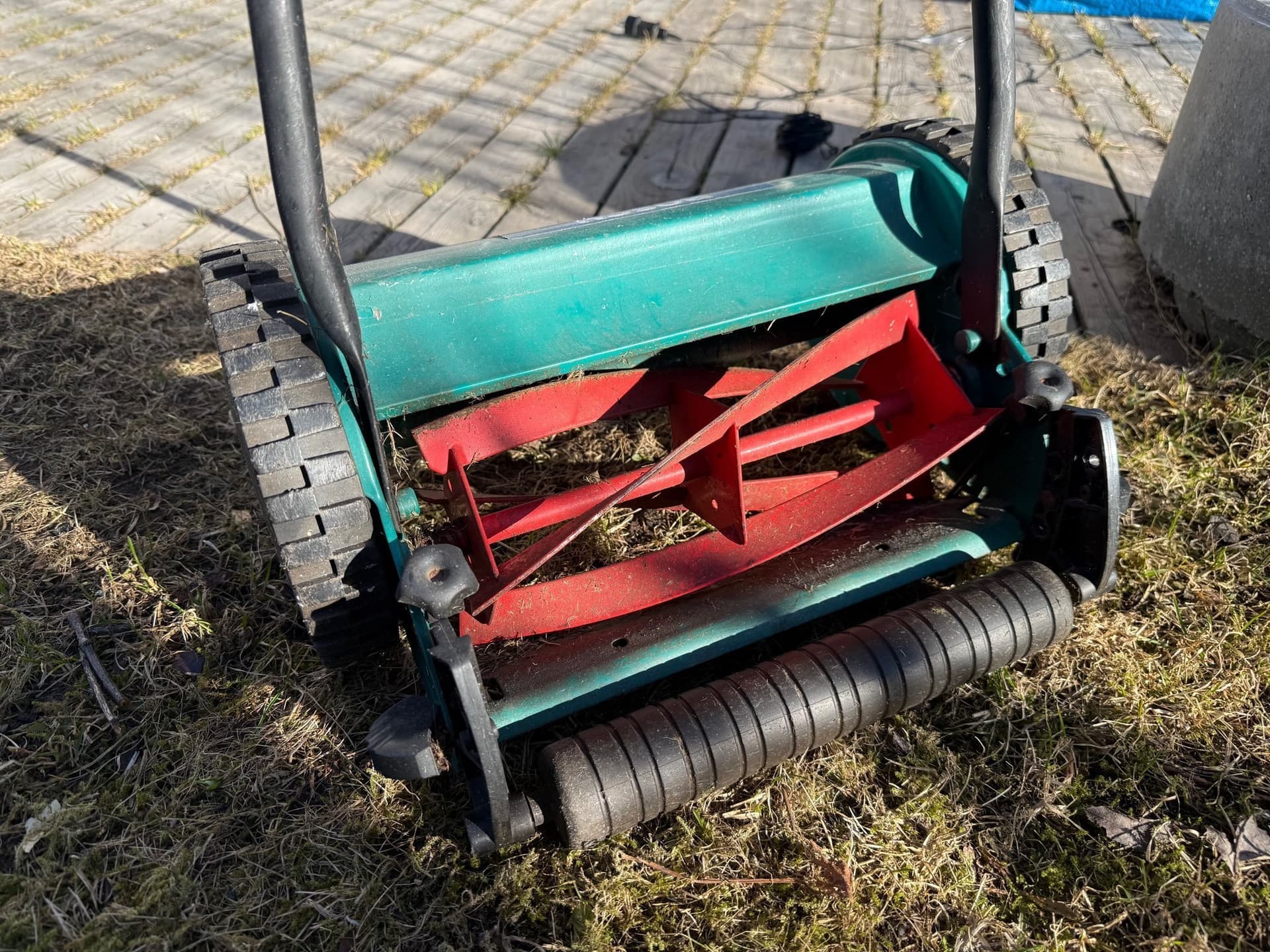 Bosch AHM 30 Handgräsklippare