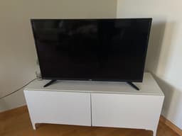 TCL F40B3904 TV