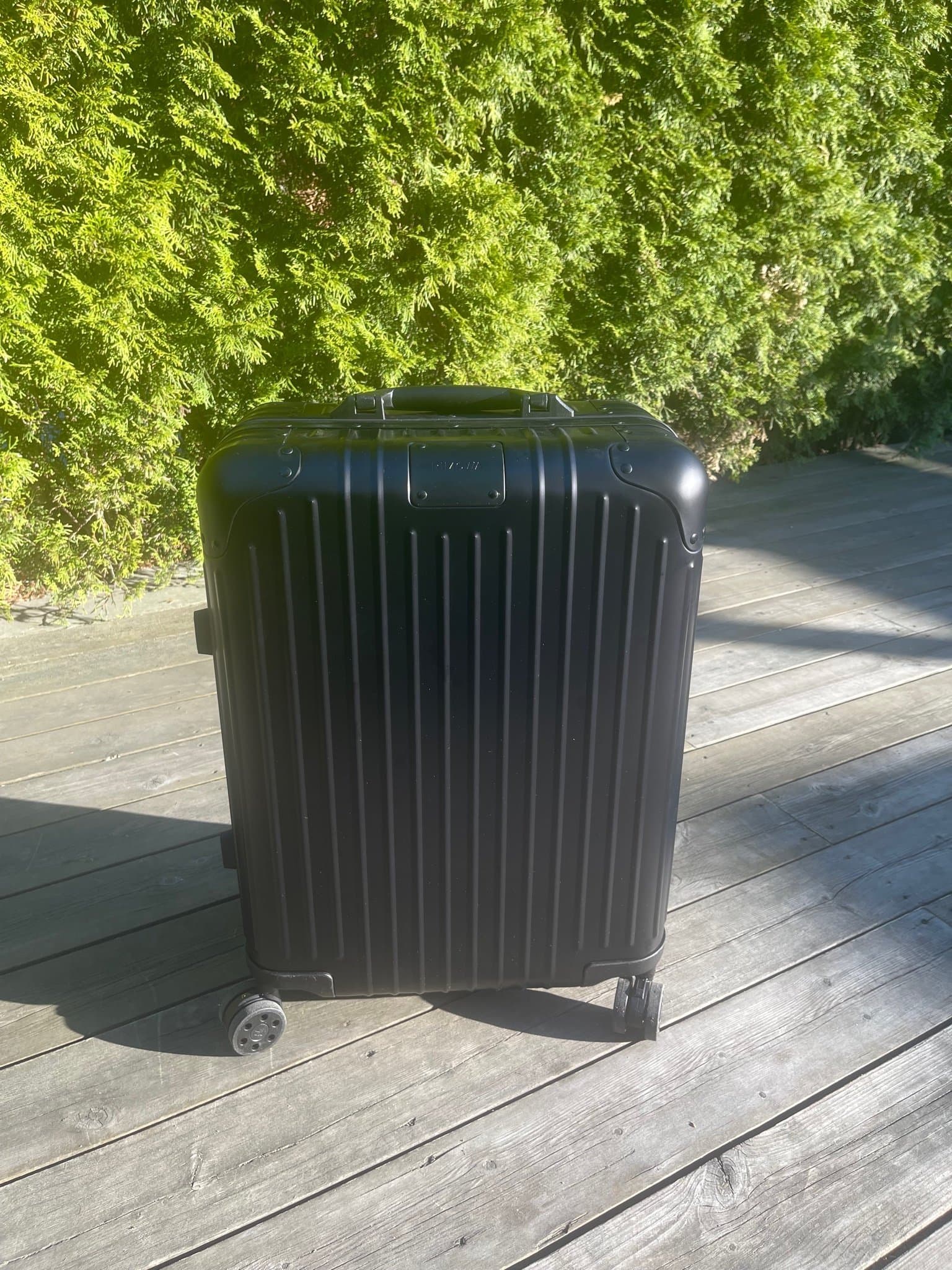Rimowa Svart Resväska