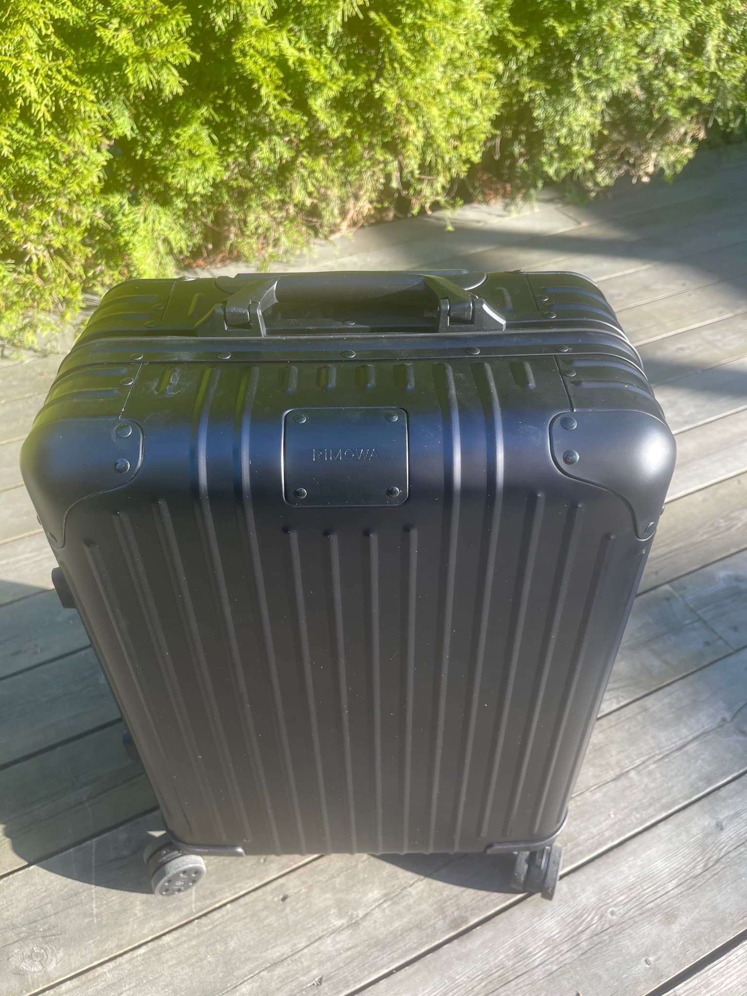 Rimowa Svart Resväska