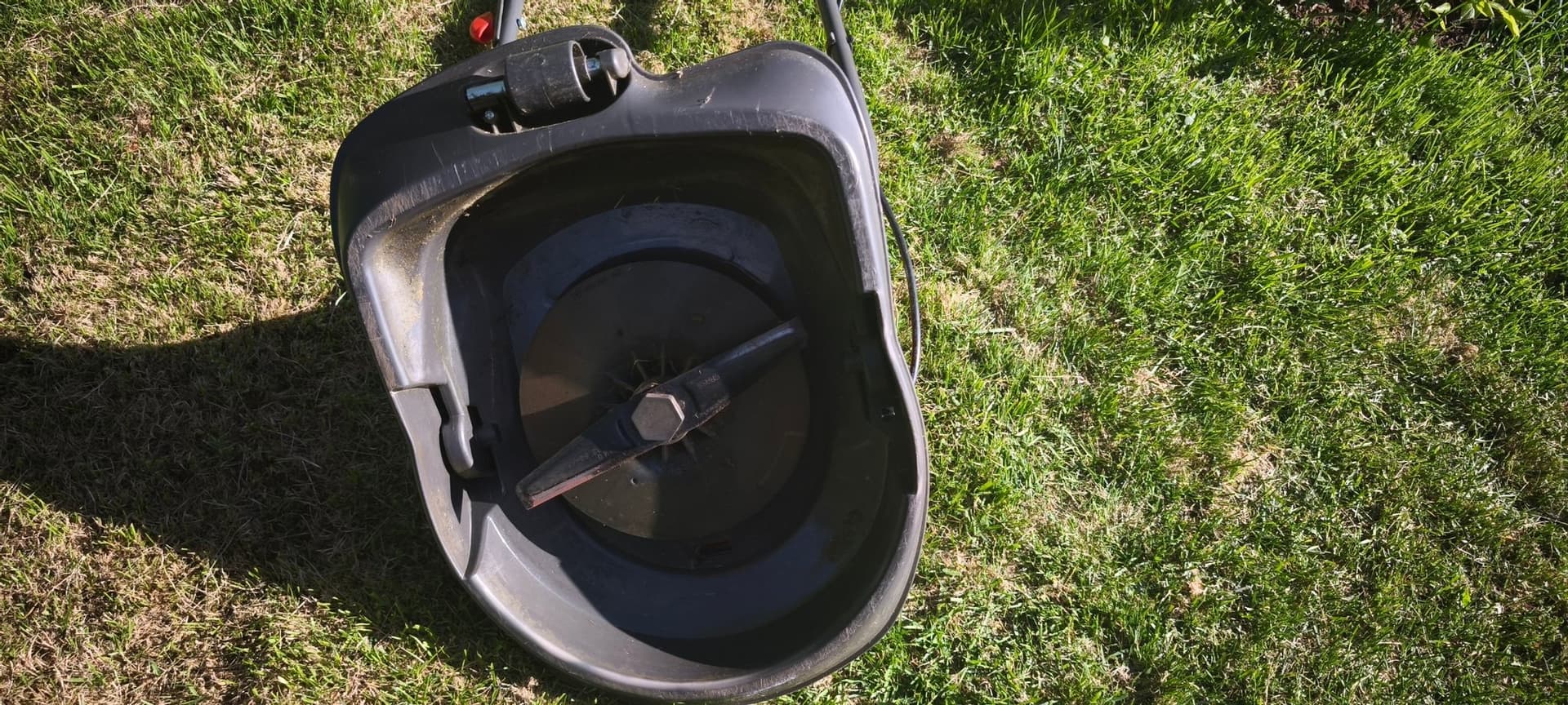 Flymo Turbo Lite 250 gräsklippare
