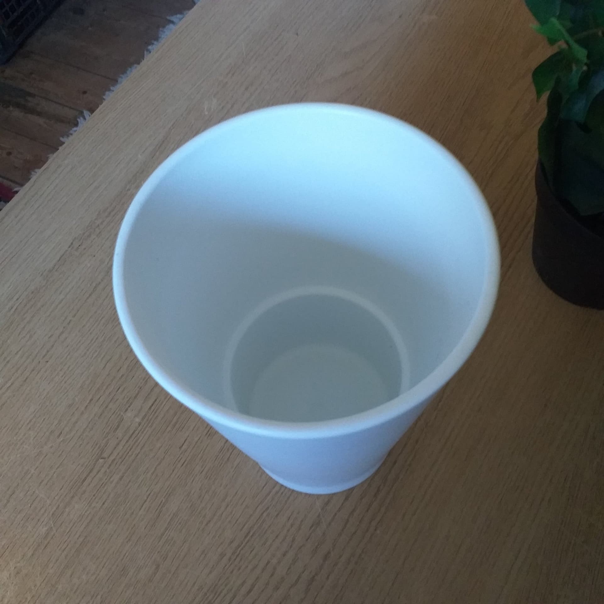 Vit blomkurka kruka ytterfoder PAPAYA IKEA