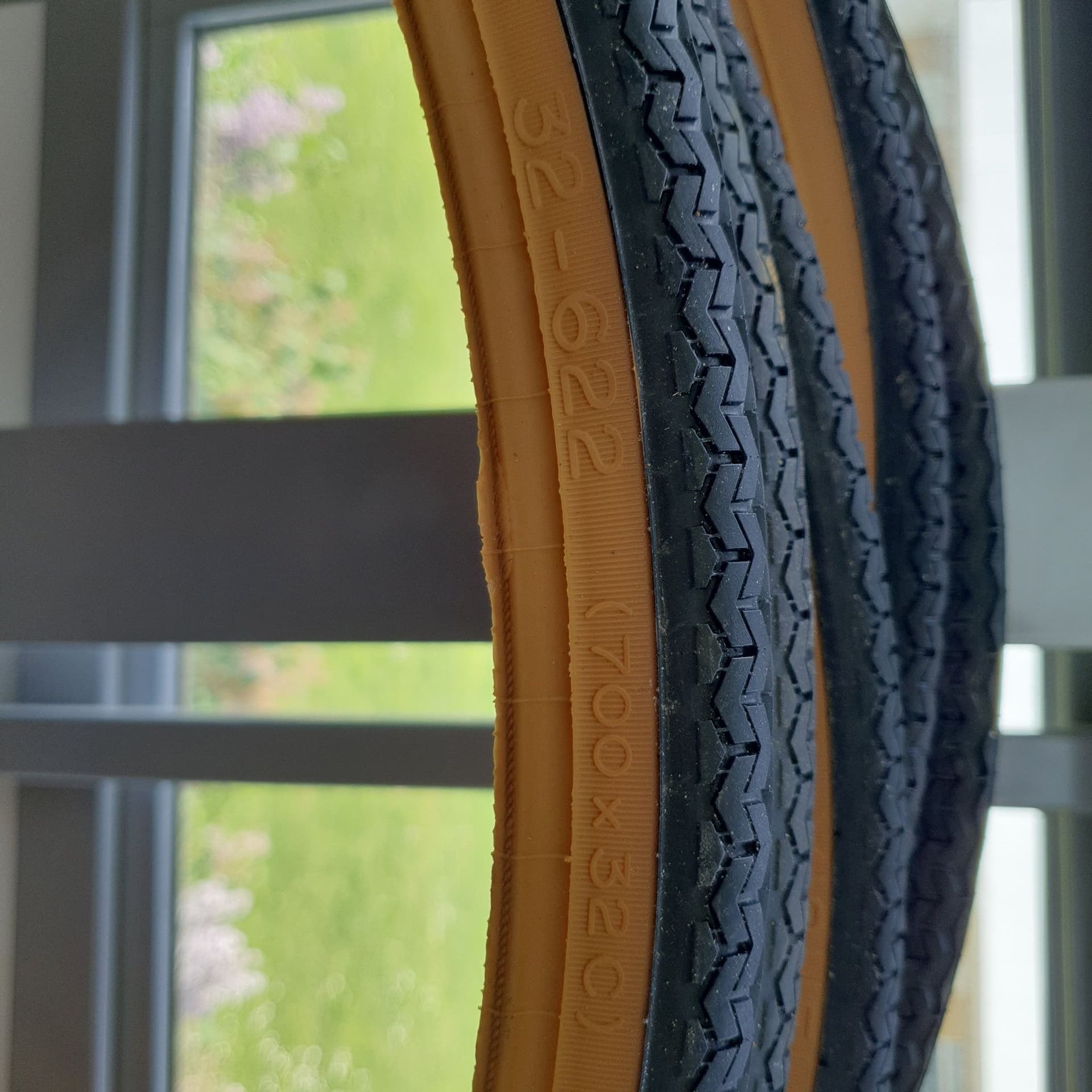 Cykel Däck 28" (700x32C)