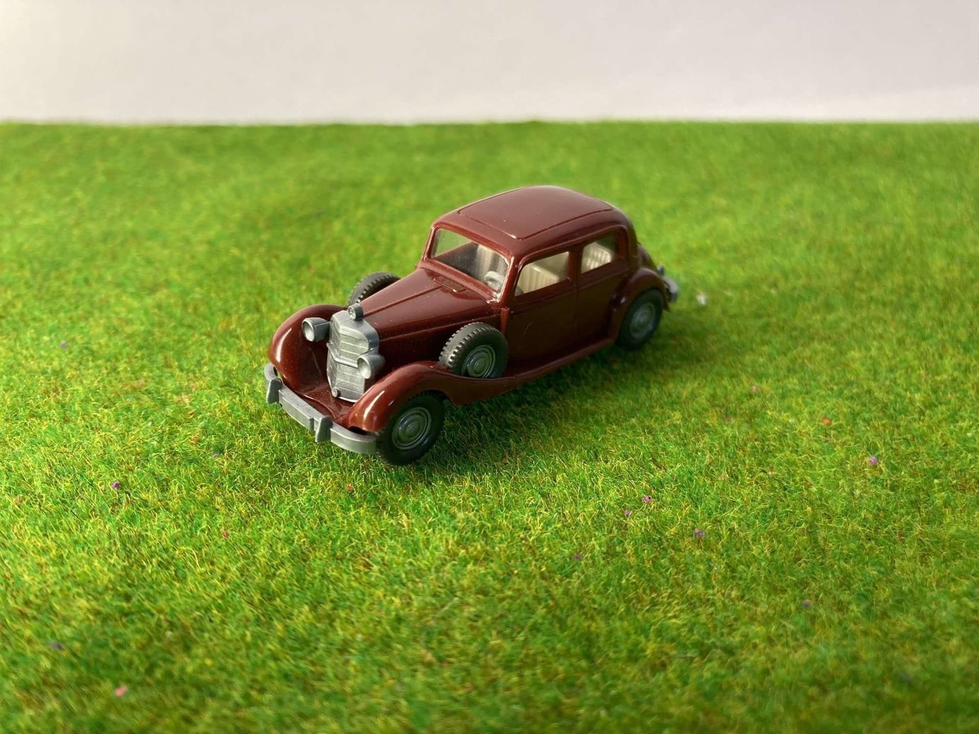 Modellbil H0 1:87 Wiking bil med Husvagn 0630135