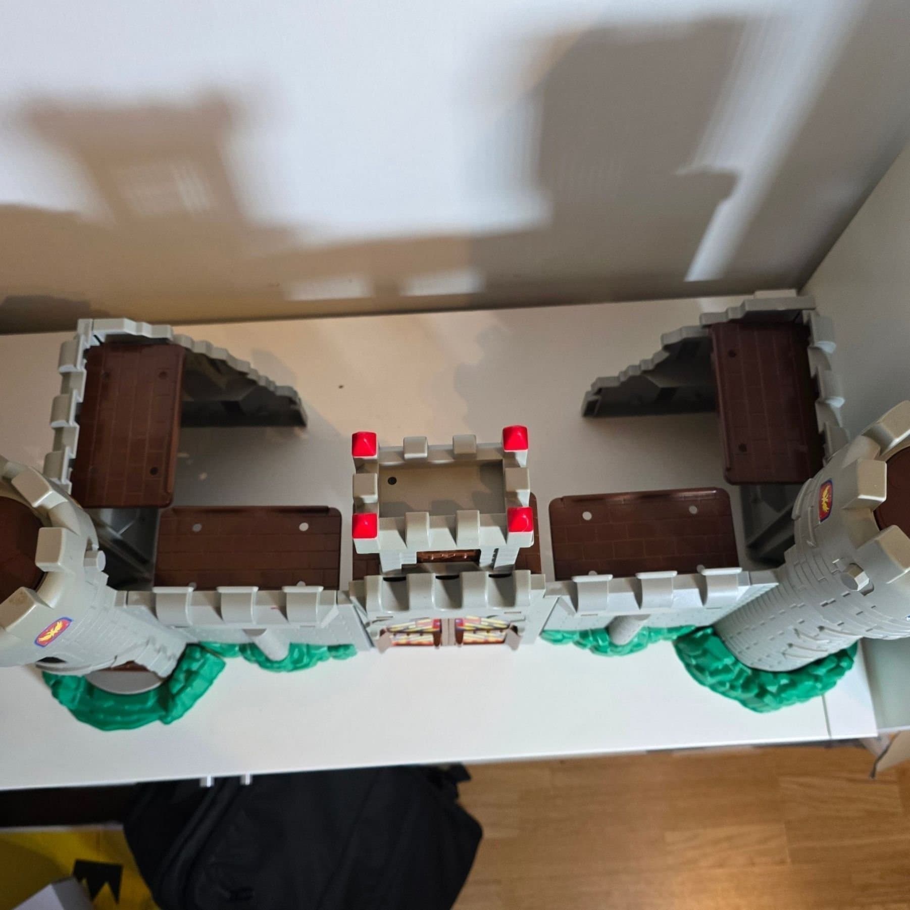 Vintage Unimax knights Castle med riddare och hästar