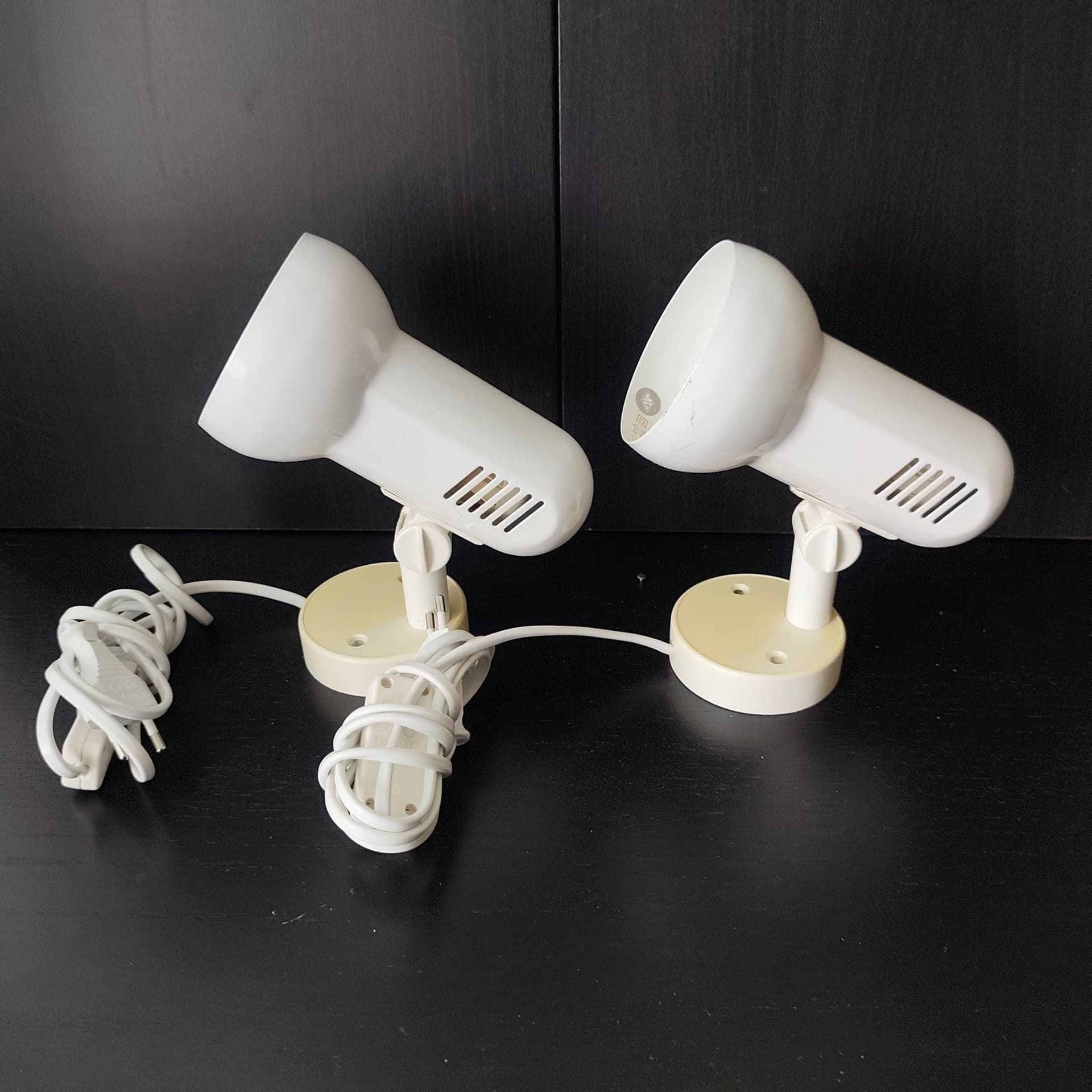 Vägglampor Sänglampor ett par SanelMG design justerbar i metall&plast.