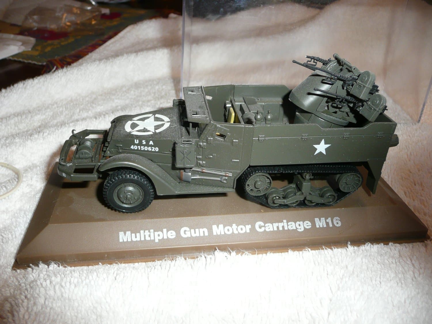 Modellbil Multiple Gun Motor Carriage M16