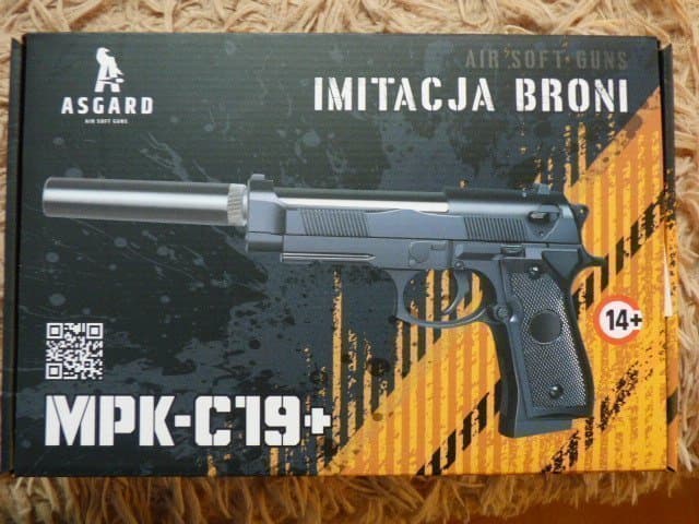 Metall! Asgard Airsoft Pistol med ljuddämpare och tillbehör + 500 BBS kulor!
