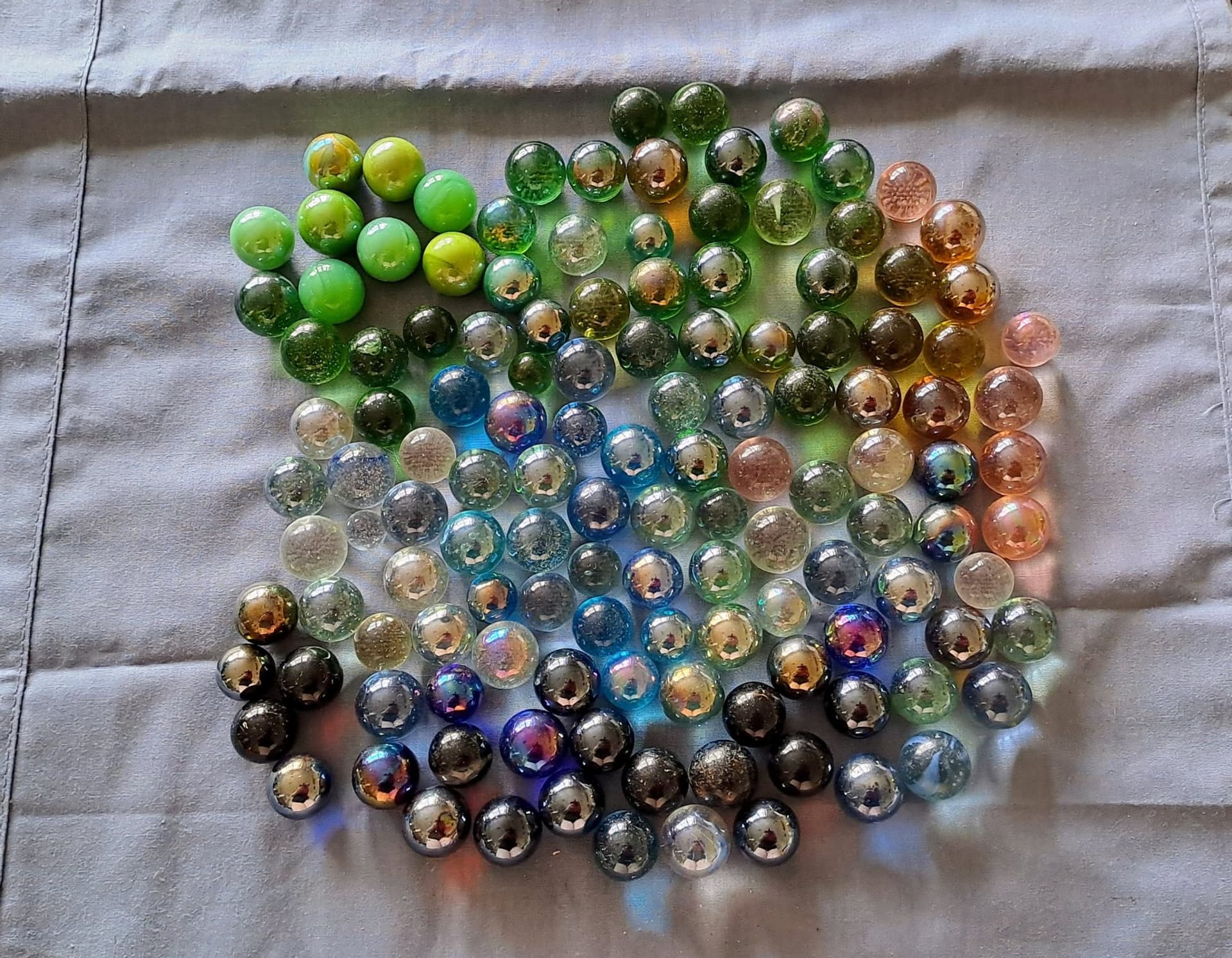Puttekulor/Spelkulor 1355 g. Ca 11-17,5 mm.