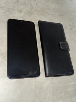 Samsung Galaxy A10 32gb + plånboksskal – Olåst / fabriksåterställd