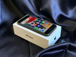 Apple iPhone 7 Black Edition 32GB - toppskick!