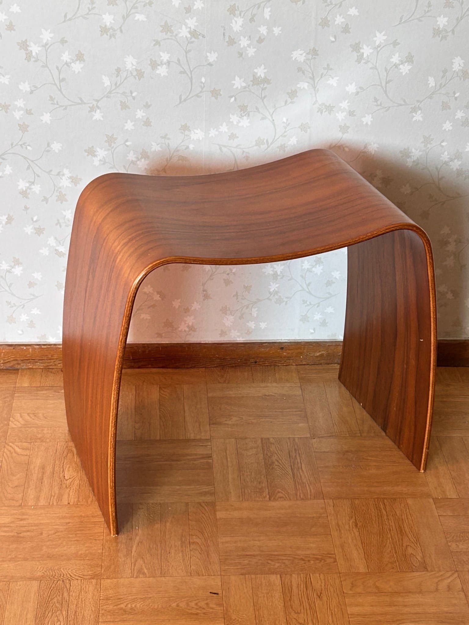 Askman M PALL – Jørgen Møller – Dansk design – Bentwood pall