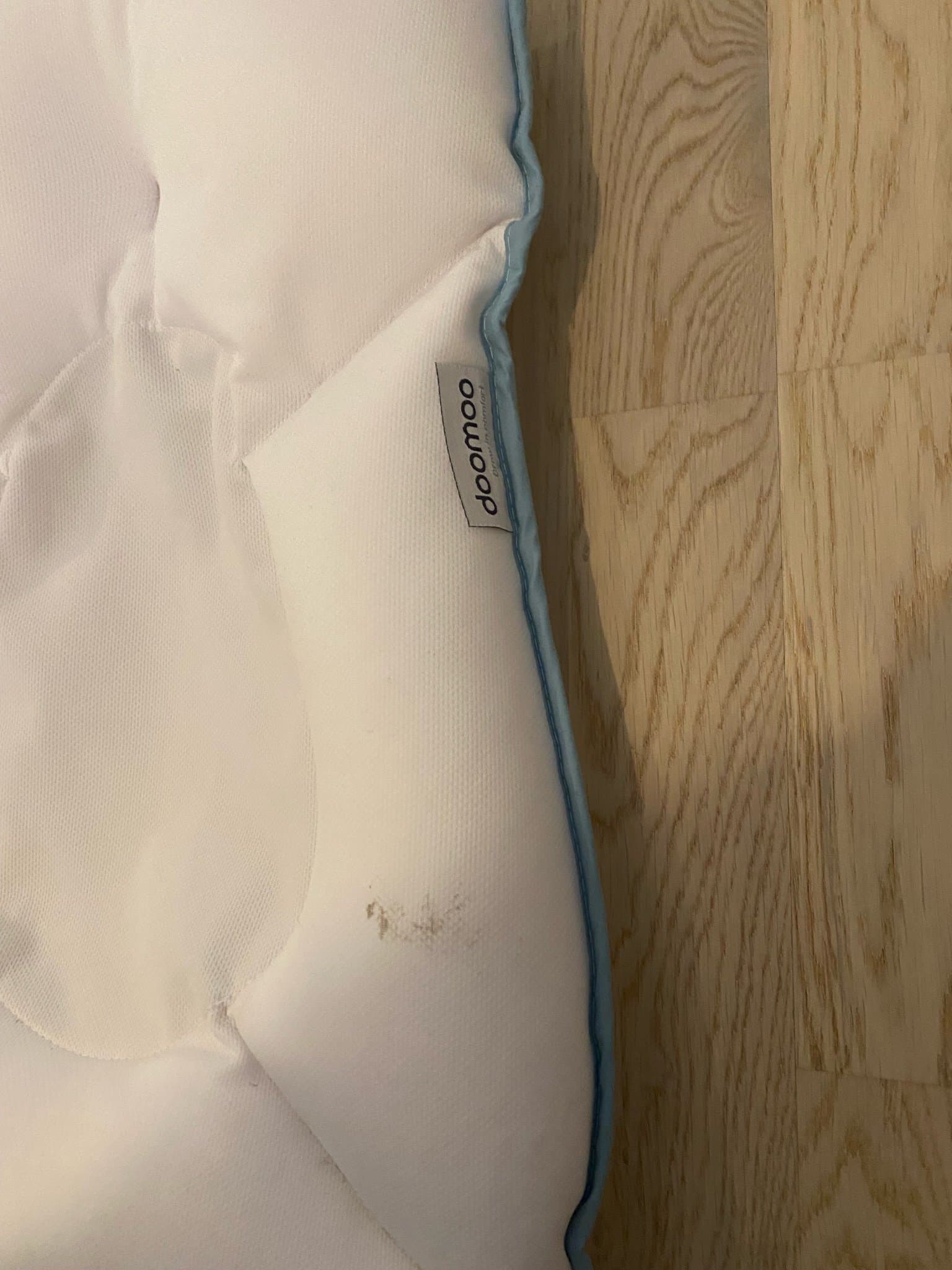Doomoo’s Easy Bath is a floating bath mattress