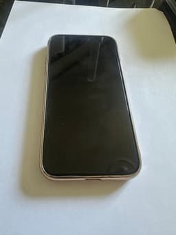 iPhone 11 , ny skärm och nytt batteri 100%. i fint och fullt fungerande skick.