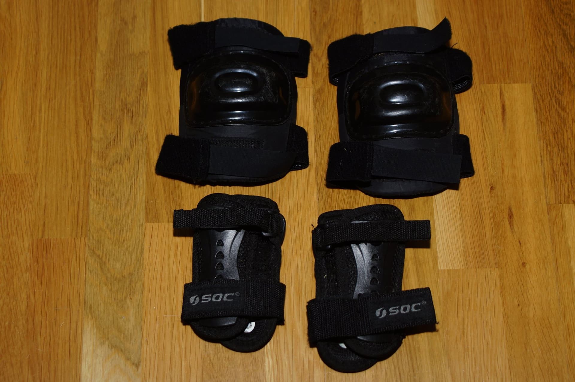 Rullskridskor inlines rollerblades str 30-32 reglerbar + skydd