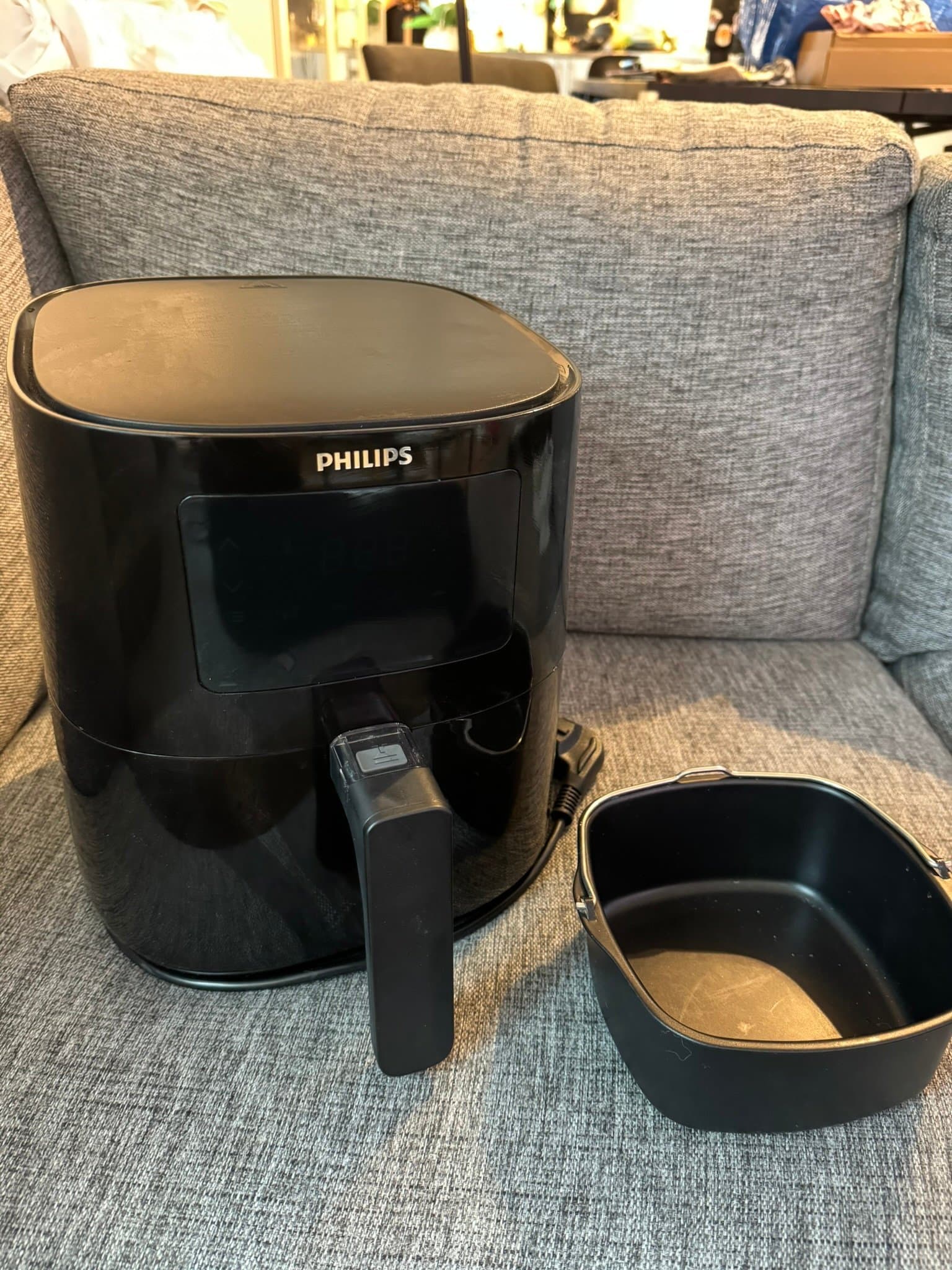 Philips Airfryer HD9252 – sparsamt använd