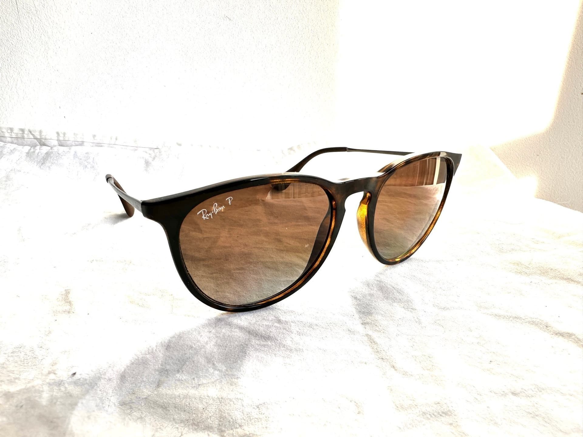 RAY BAN POLARIZED ERIKA RB4171 MED RAY BAN ORIGINAL FODRAL