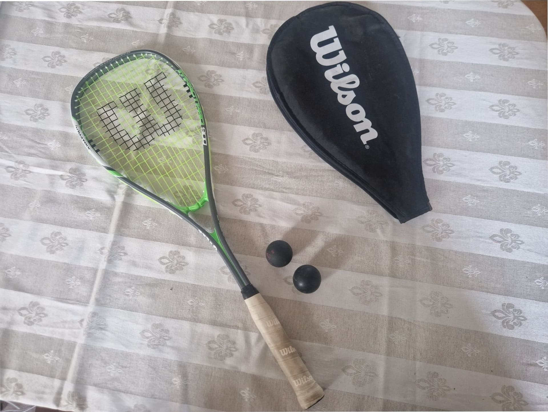 Squashracket Wilson impactpro 900