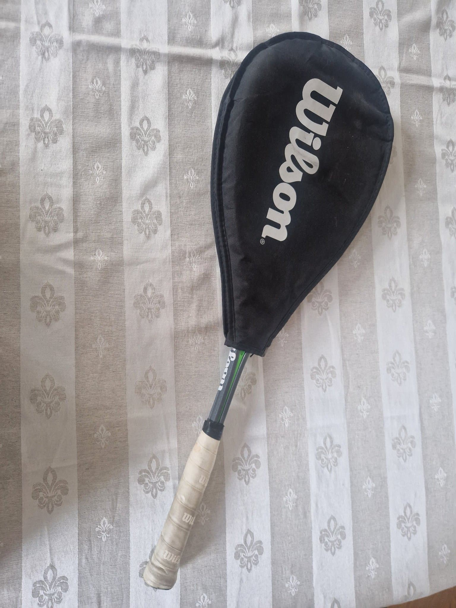 Squashracket Wilson impactpro 900