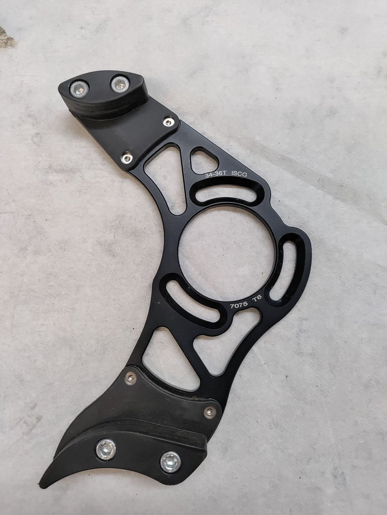 Straitline Silent Guide Kedjestyrare 34-36T ISCG