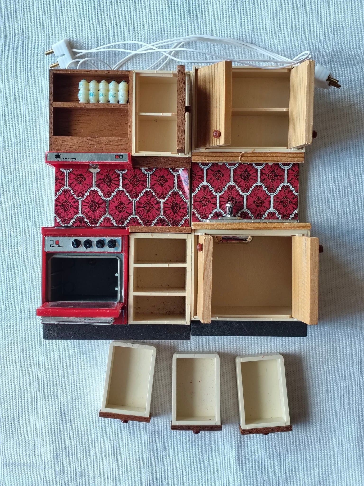 Vintage Lundby Dockskåpsköksdelar med Belysning