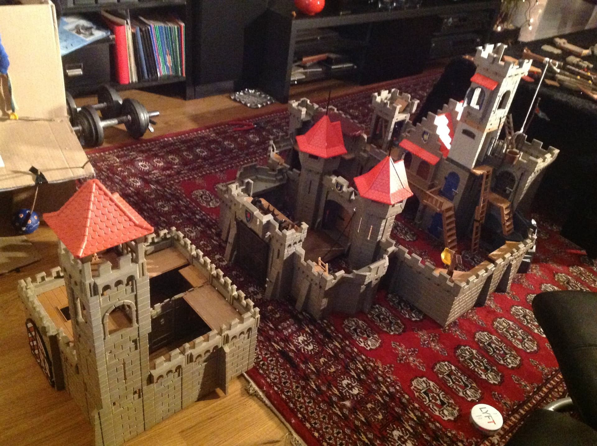Gigantiskt Playmobil Riddarslott + 76 figurer & 27 hästar – 80-tal till nu!