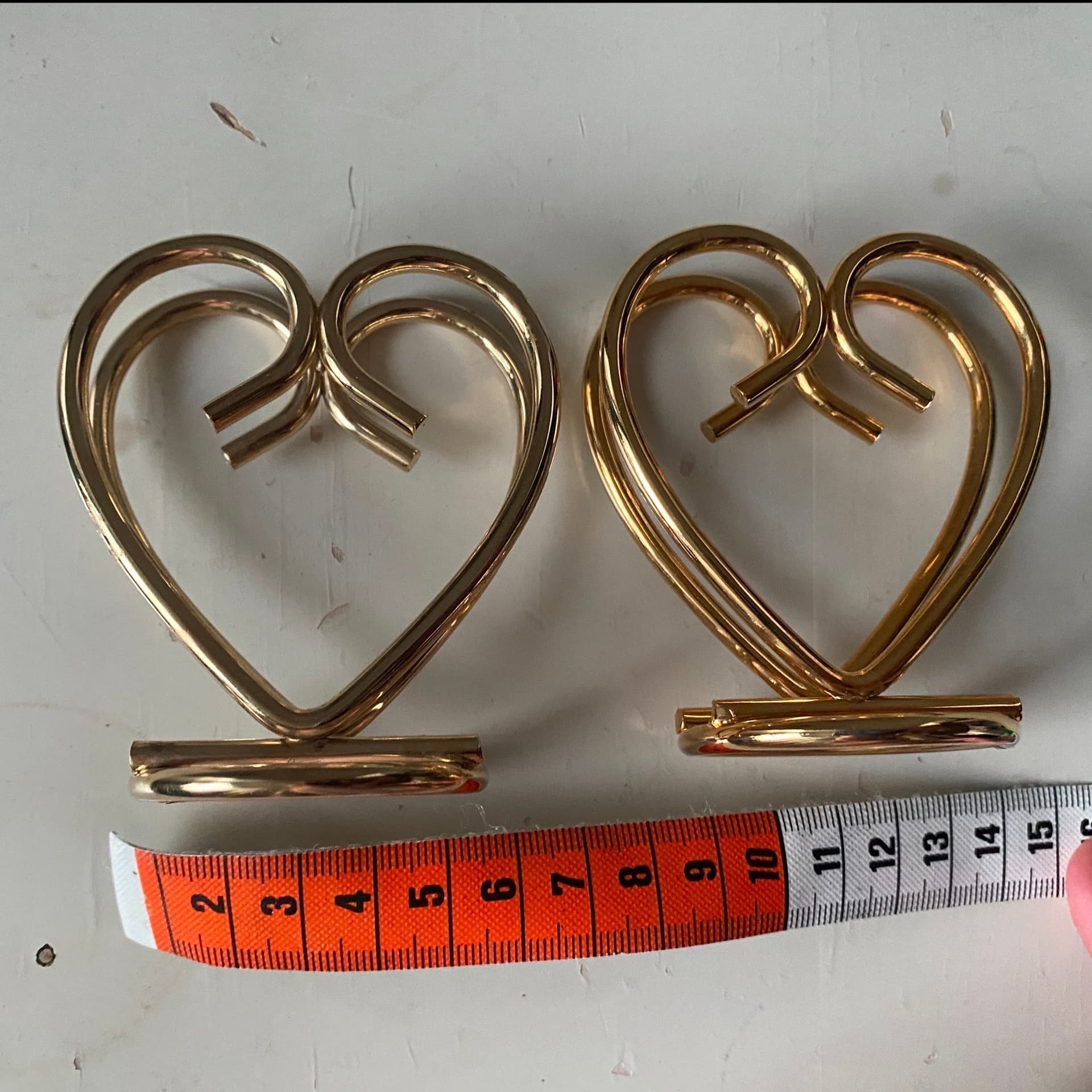 Hjärtformade guldig servetthållare prydnad - 2 stycken