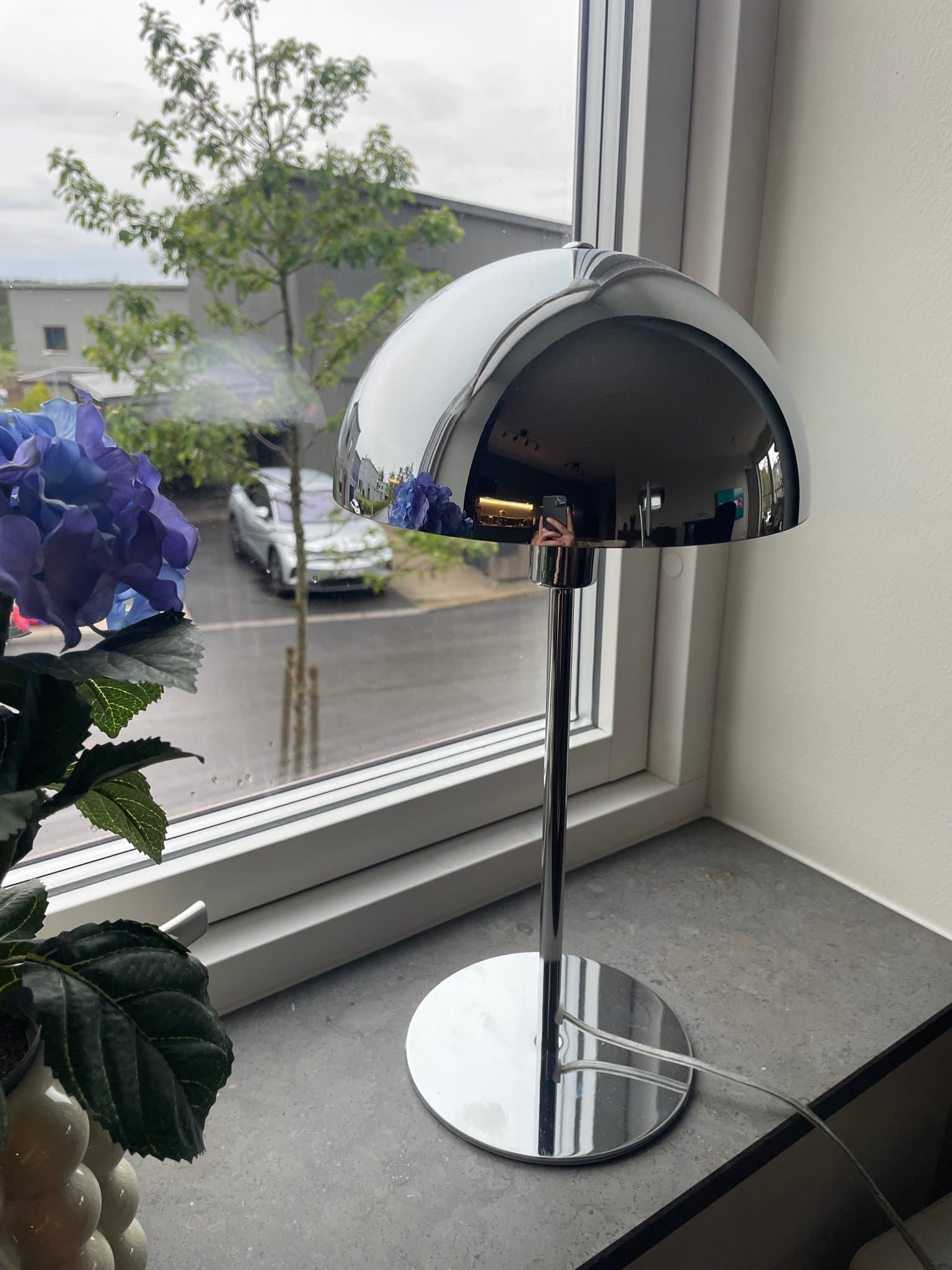 Bordslampa i krom