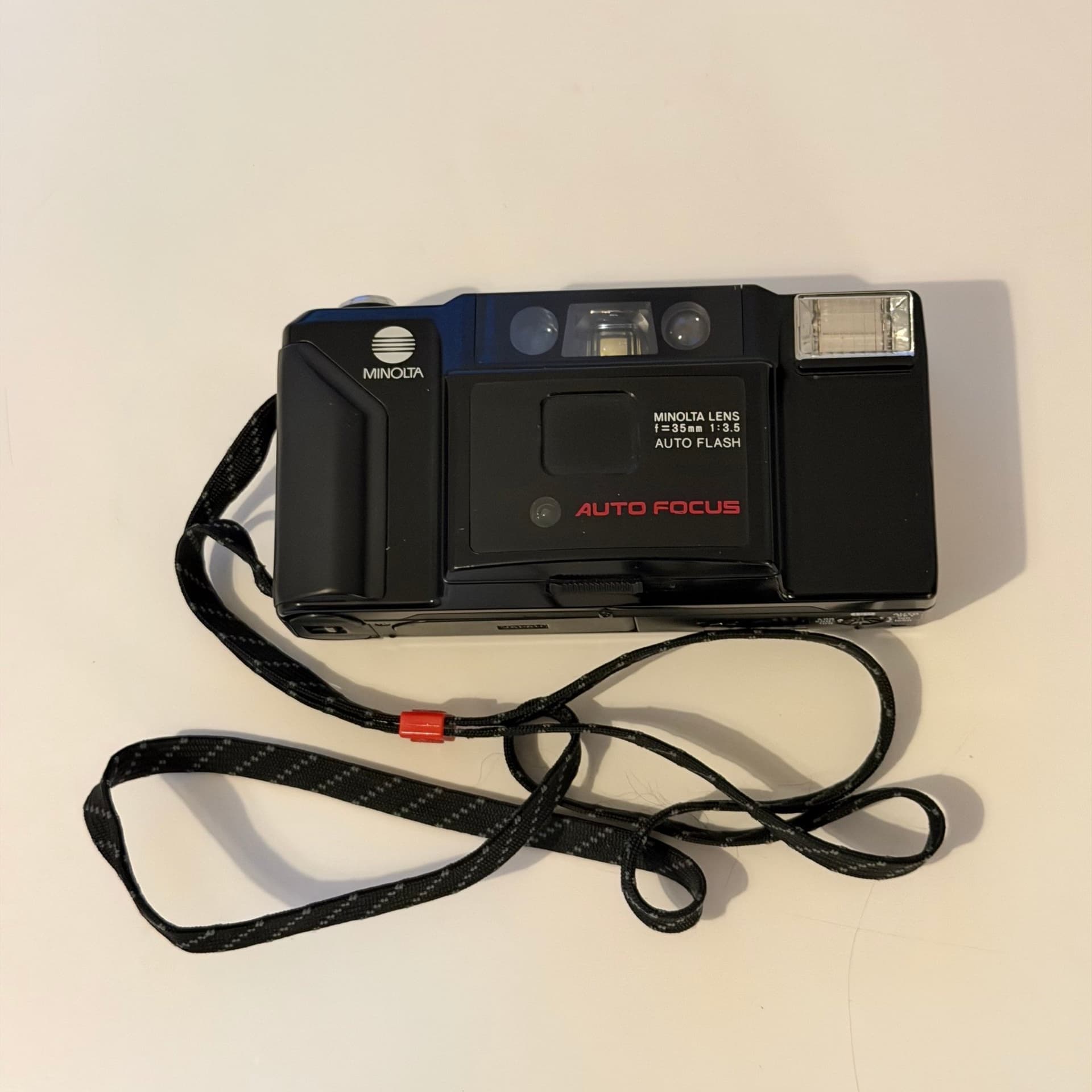 Minolta AF-E 35mm f/3.5 Autofokuskamera – Kompaktkamera från Japan
