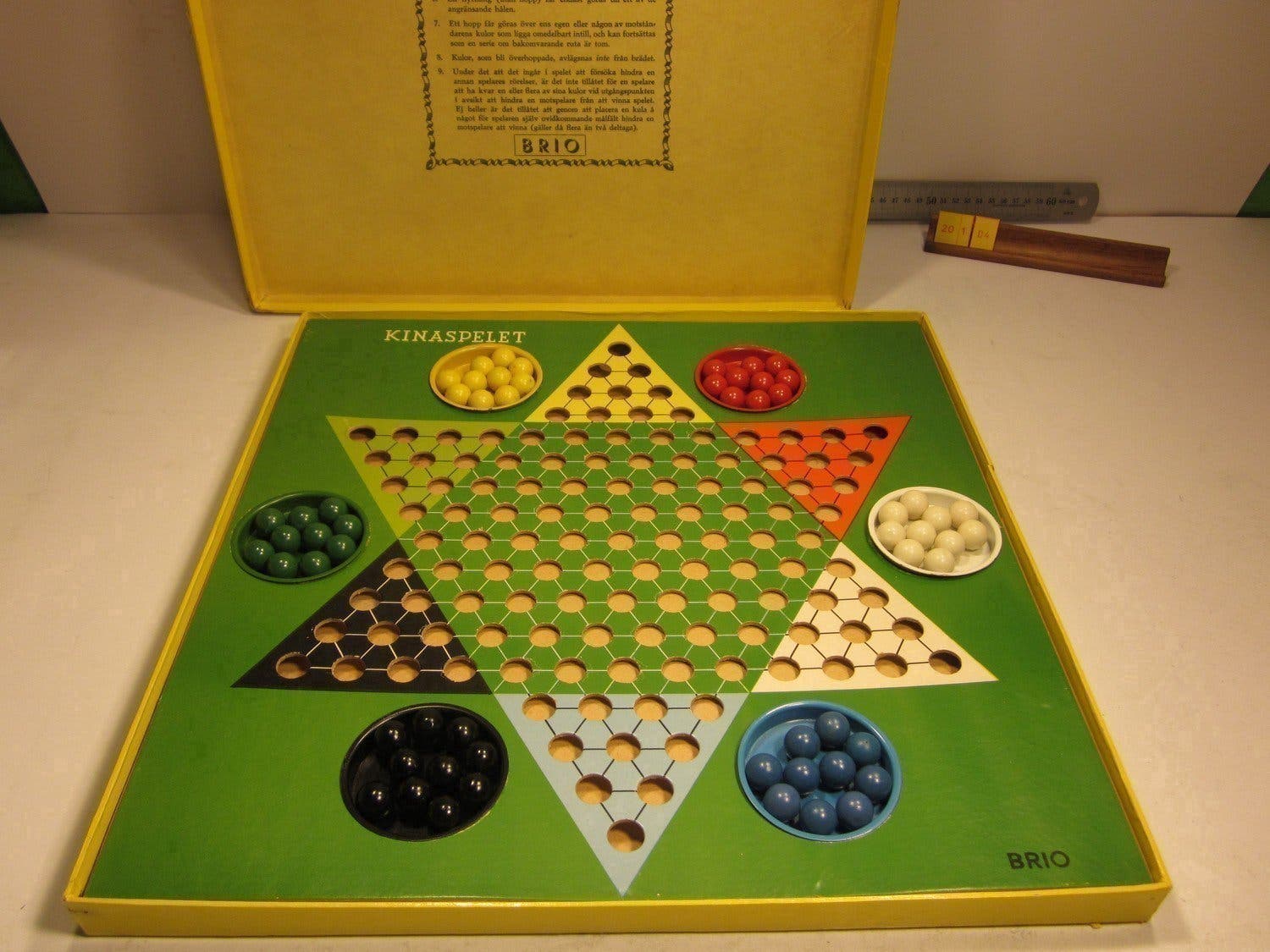 Kina Schack, gammalt Brio # 18125, Metallkoppar och träkulor, Komplett