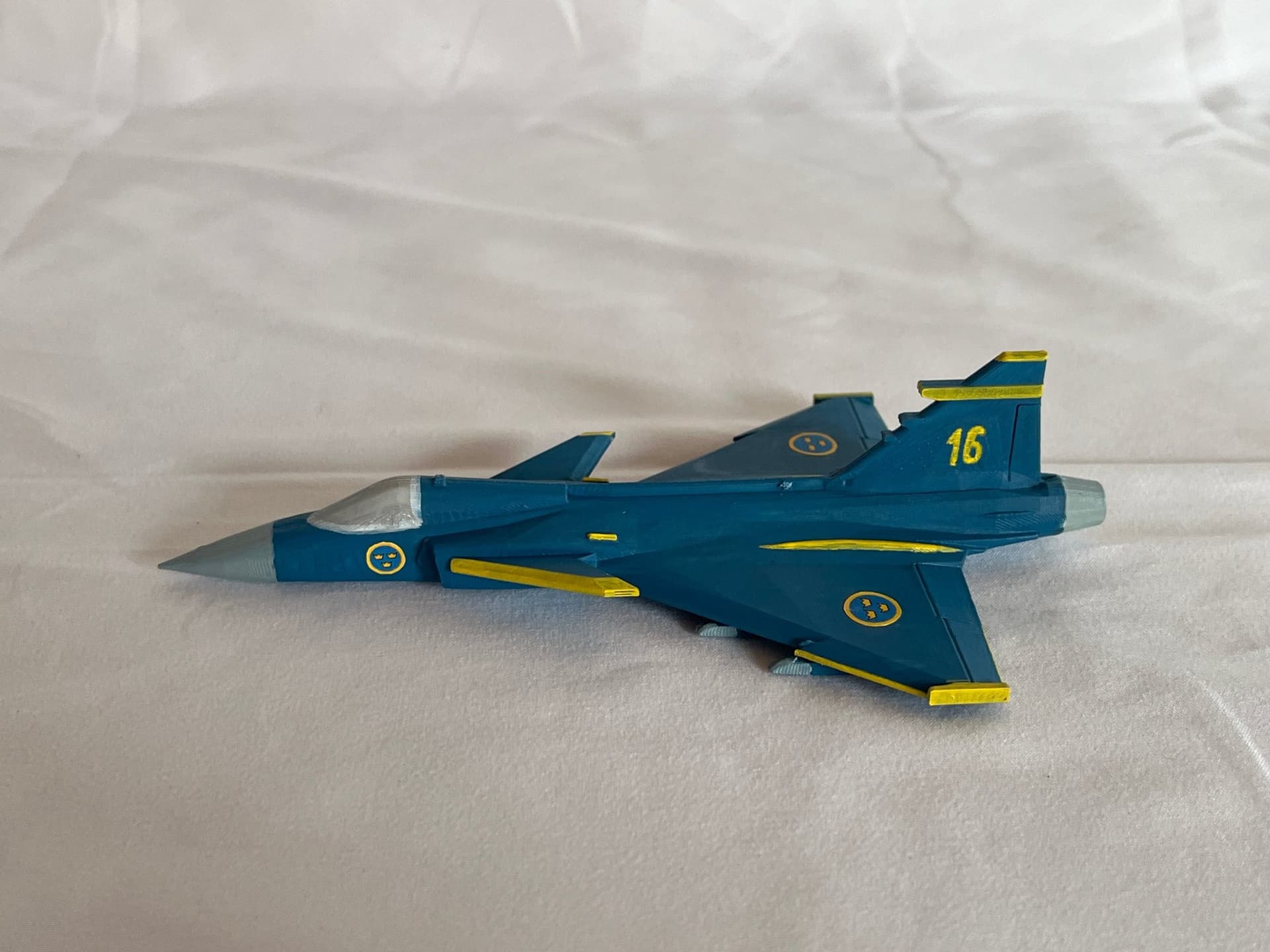 SAAB JAS Gripen 39, 1:87