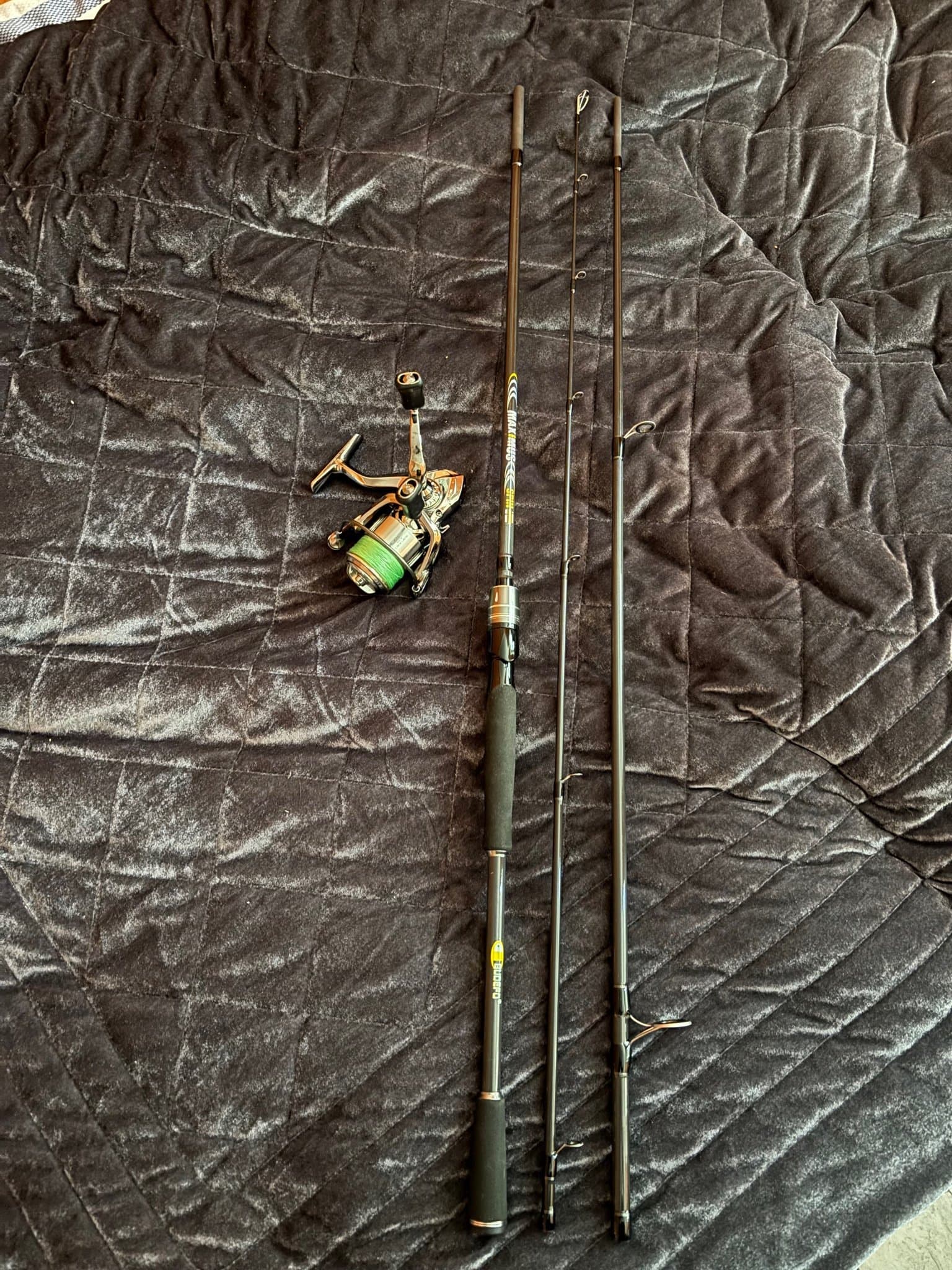 Fiskespö 3 delat 258cm 15/50 gram med rulle