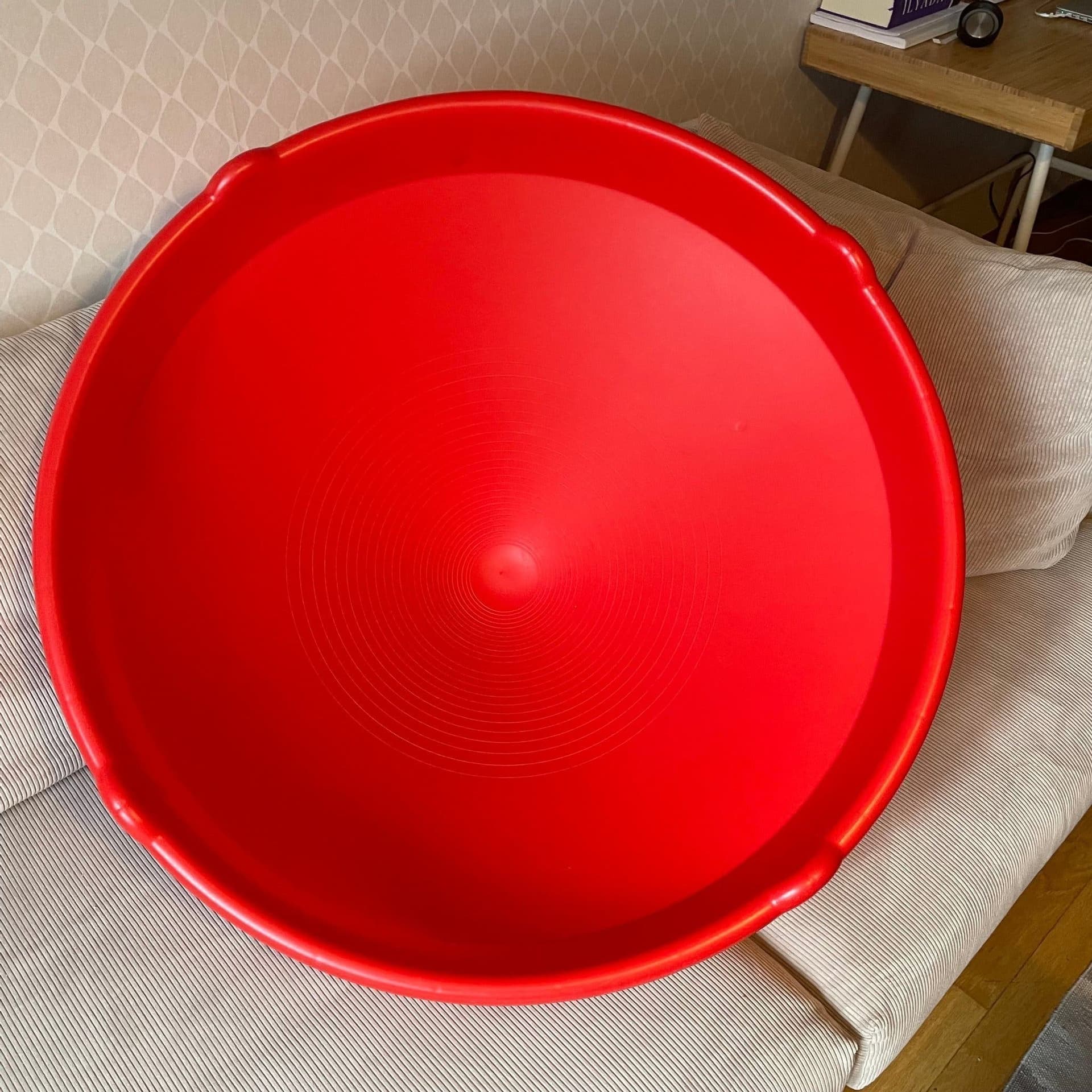 Gonge Balansskål Röd (Tummelbalja)