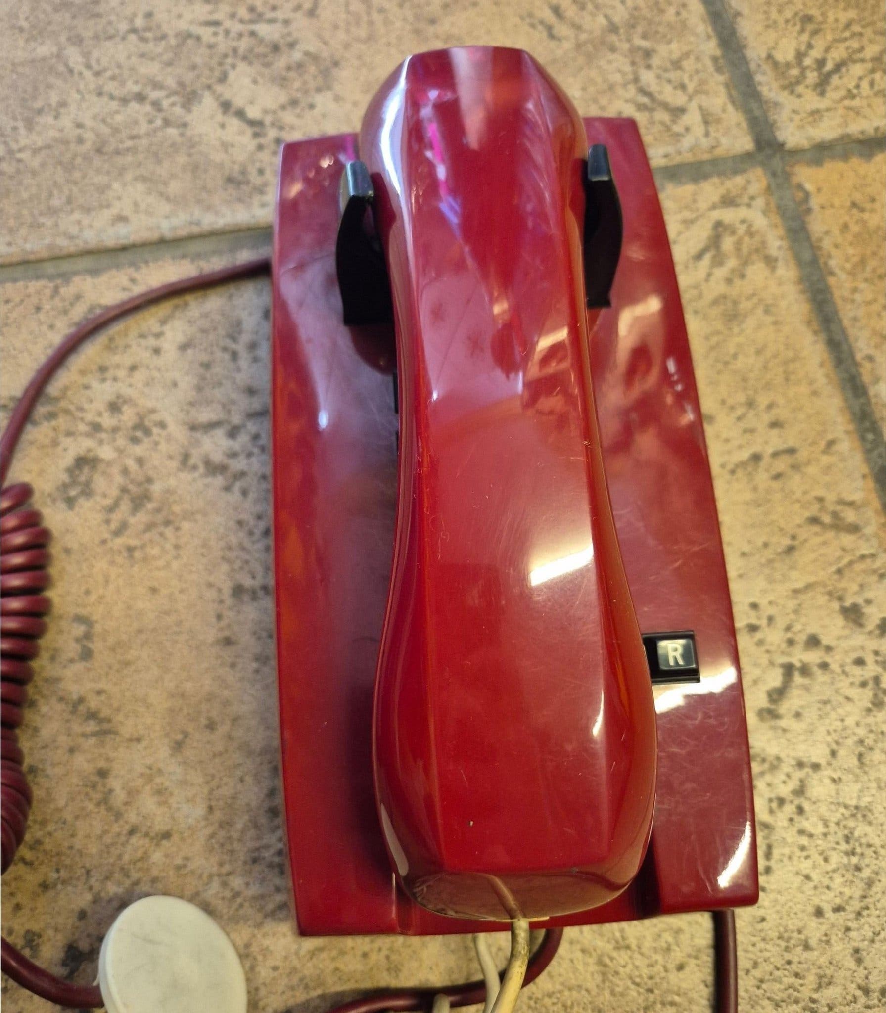 Teli telefon, vinröd, Televerket