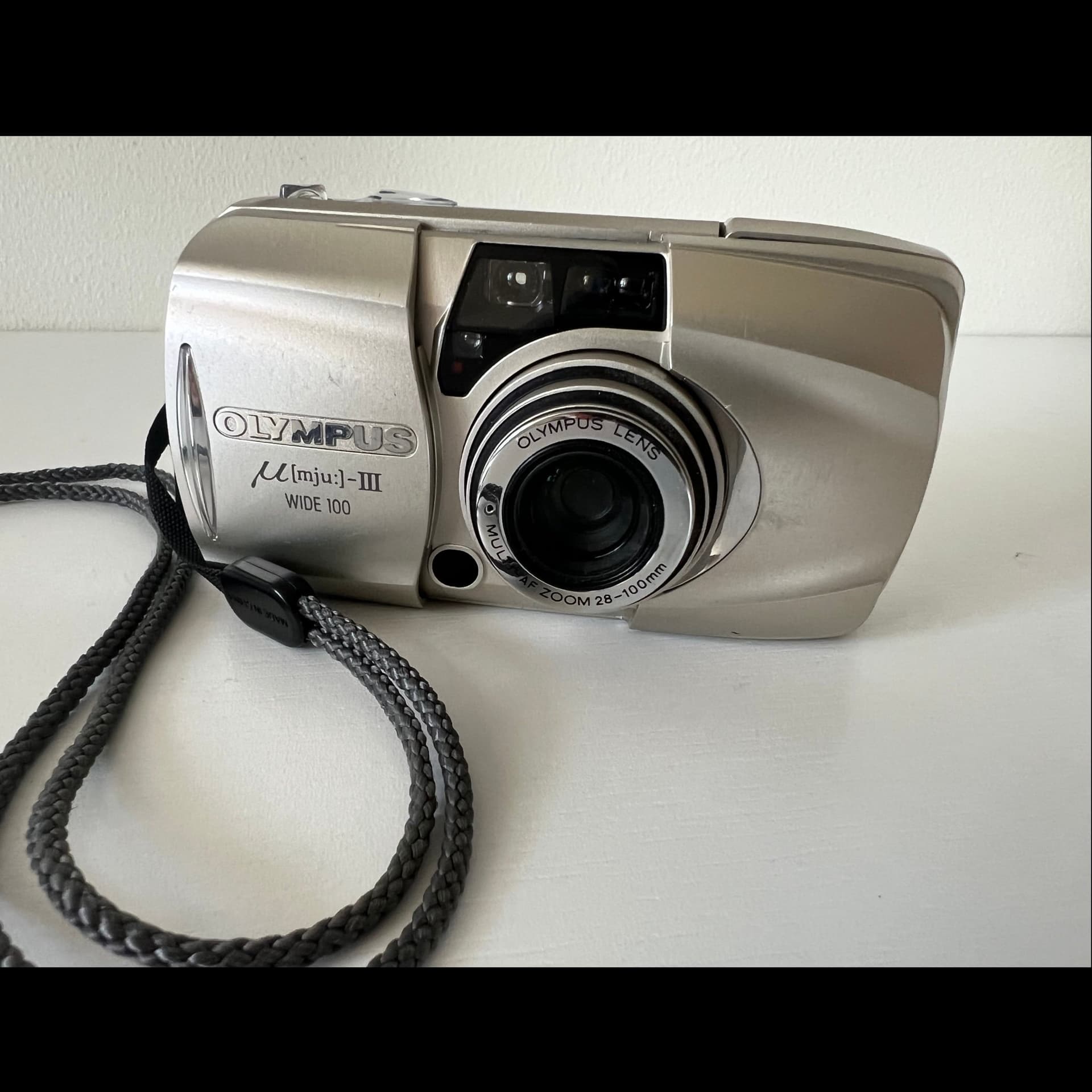 Olympus µmju:-III Zoom Vidvinkel 100 - Kompaktfilmkamera Silverfärgad Rikt