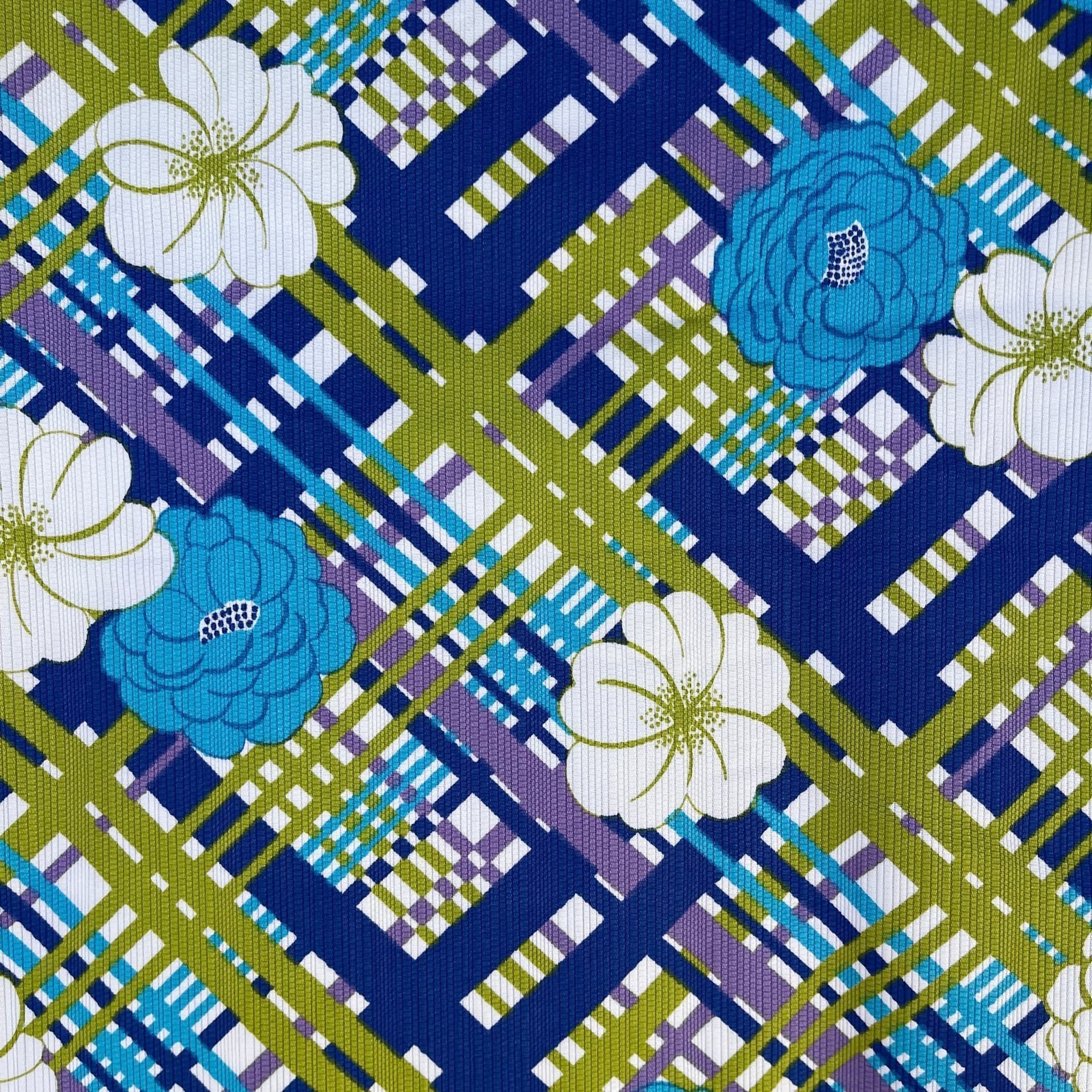 VINTAGE Retro tyg. Blommigt, färgglatt